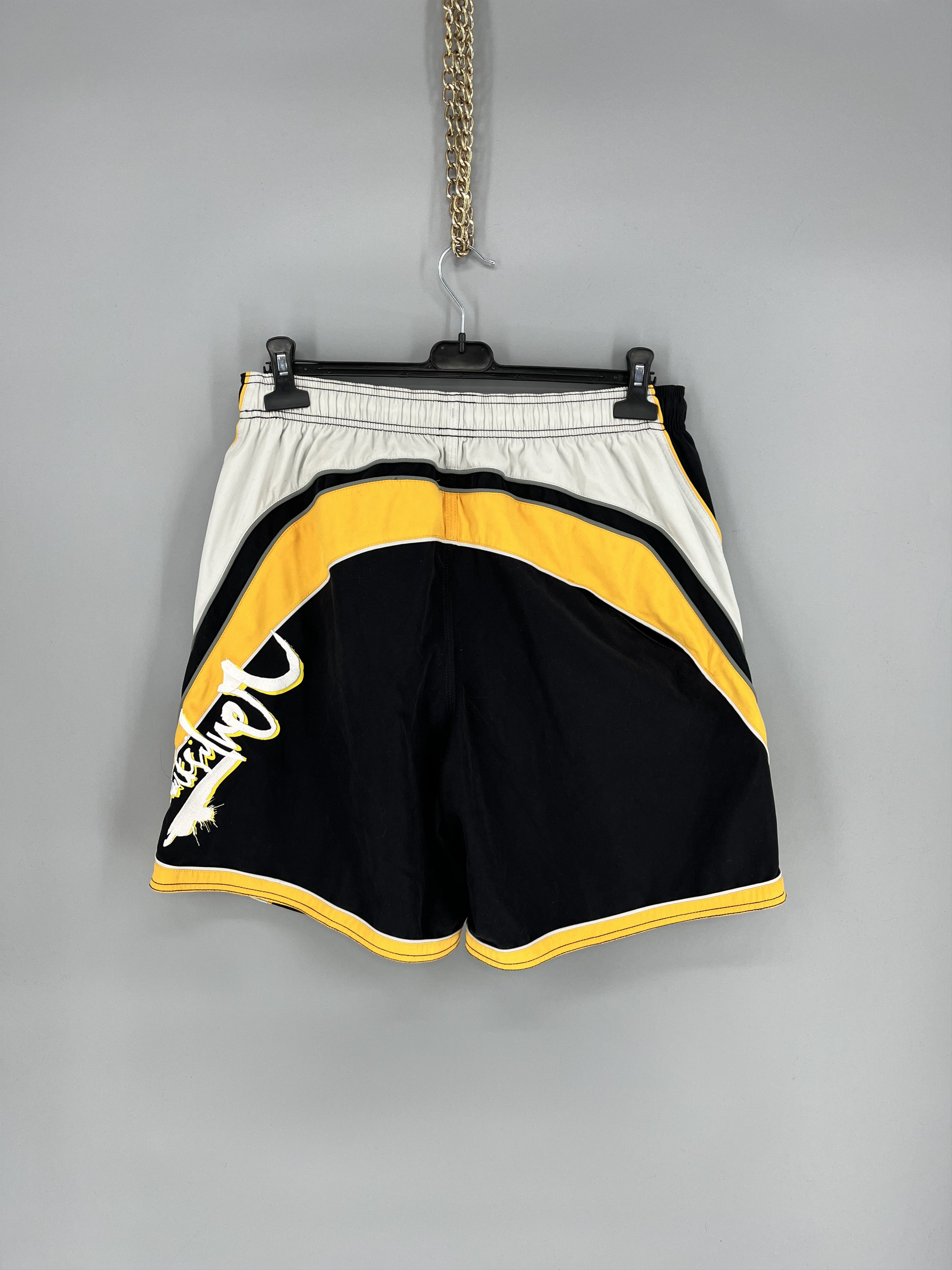 Quiksilver Vintage Quiksilver Shorts Big Logo Y2K Style 90s Surfing Size US 36 / EU 52 - 5 Thumbnail