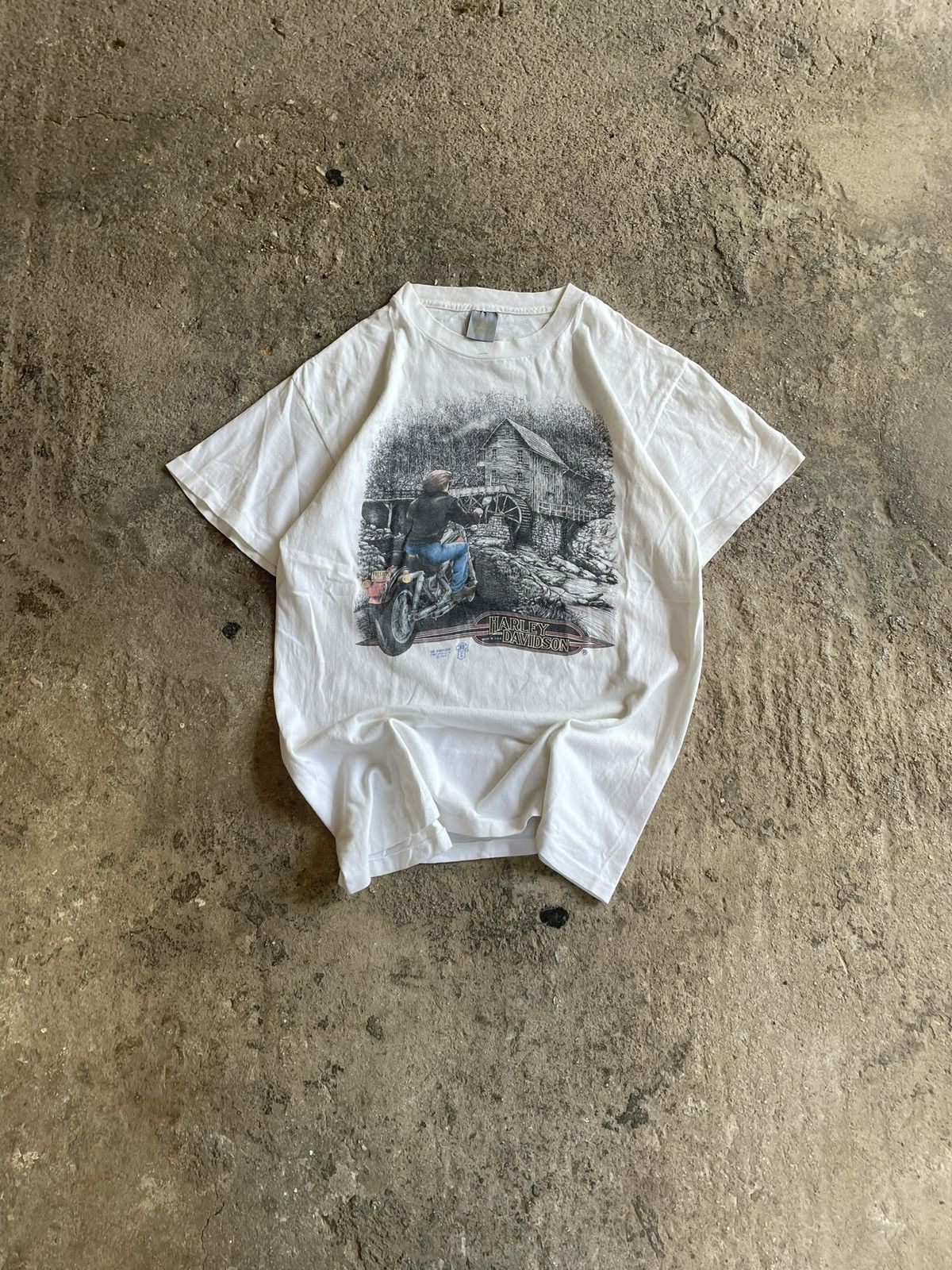 Harley Davidson 1989 3D emblem Harley Davidson single stitch tee Size US L / EU 52-54 / 3 - 1 Thumbnail