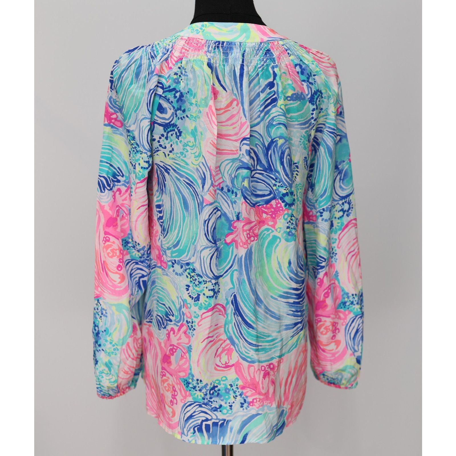 Lilly Pulitzer LILLY PULITZER Elsa Silk LS Beach Please Top Blouse Sz XS Size XS / US 0-2 / IT 36-38 - 4 Thumbnail