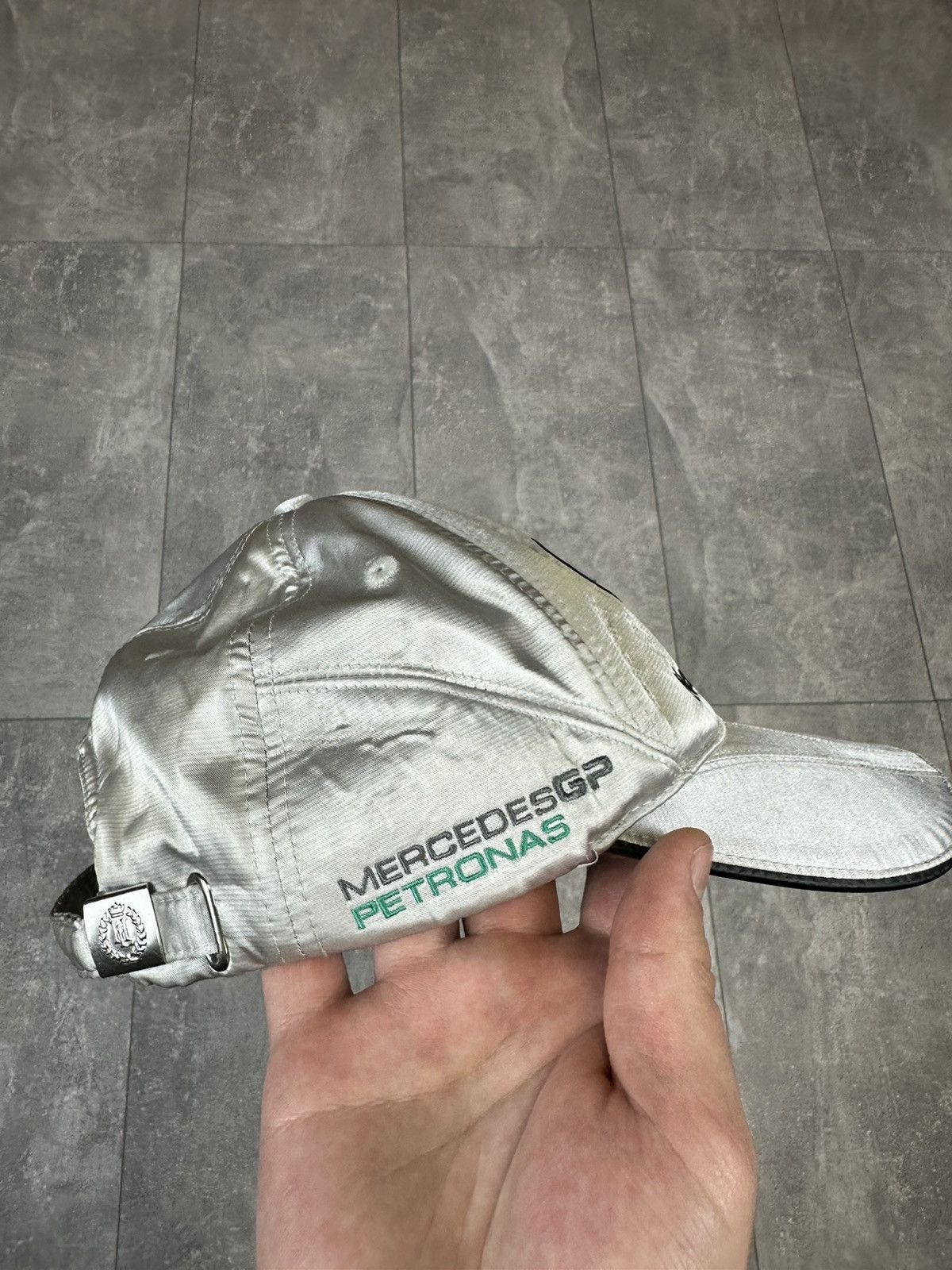 Mercedes-Benz Men’s vintage Petronas Mercedes Benz F1 Henri Lloyd cap Size ONE SIZE - 7 Thumbnail