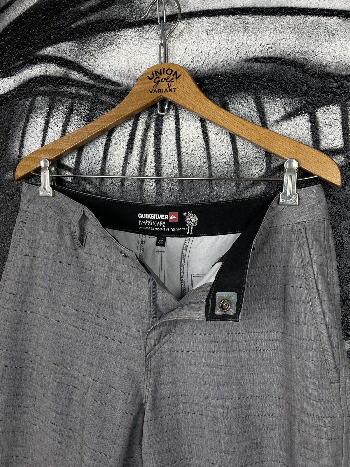 Quiksilver × Vintage Quiksilver Amphibians Grey Beach Shorts Men’s Size 30 Size US 30 / EU 46 - 9 Thumbnail