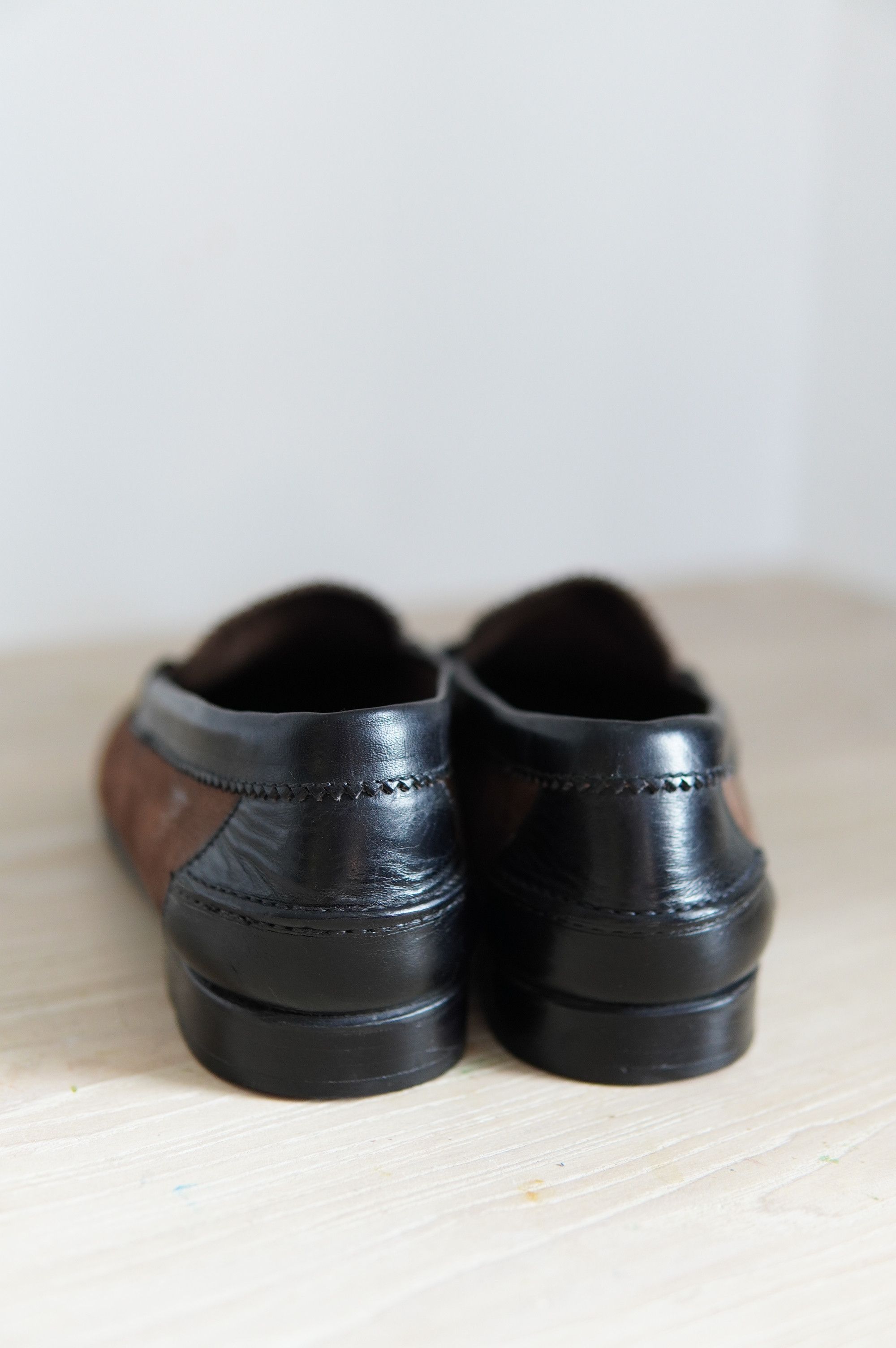 Russell & Bromley Russell & Bromley Tassel Suede Brown Loafers Size US 10 / EU 43 - 7 Thumbnail