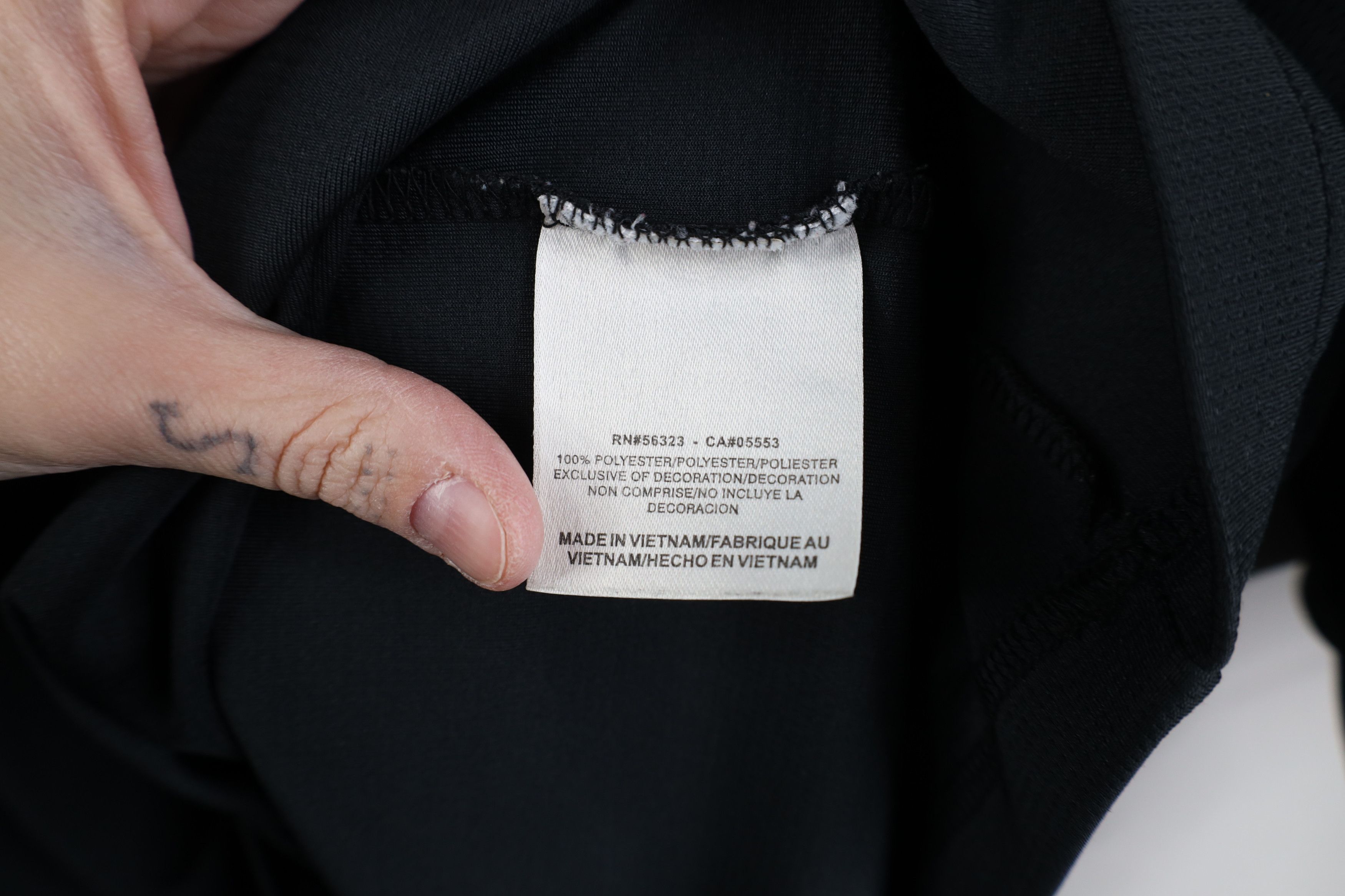 Nike Vintage Y2K Nike Scott Mini Swoosh Mock Neck T-Shirt Black Size US XXL / EU 58 / 5 - 10 Thumbnail