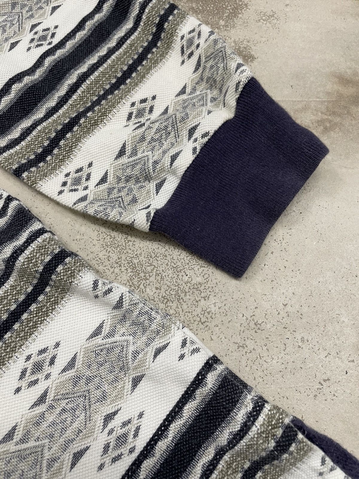 Montagut × Vintage Vintage Montagut Paris Long Sleeve Polos Abstract Art Size US M / EU 48-50 / 2 - 7 Thumbnail