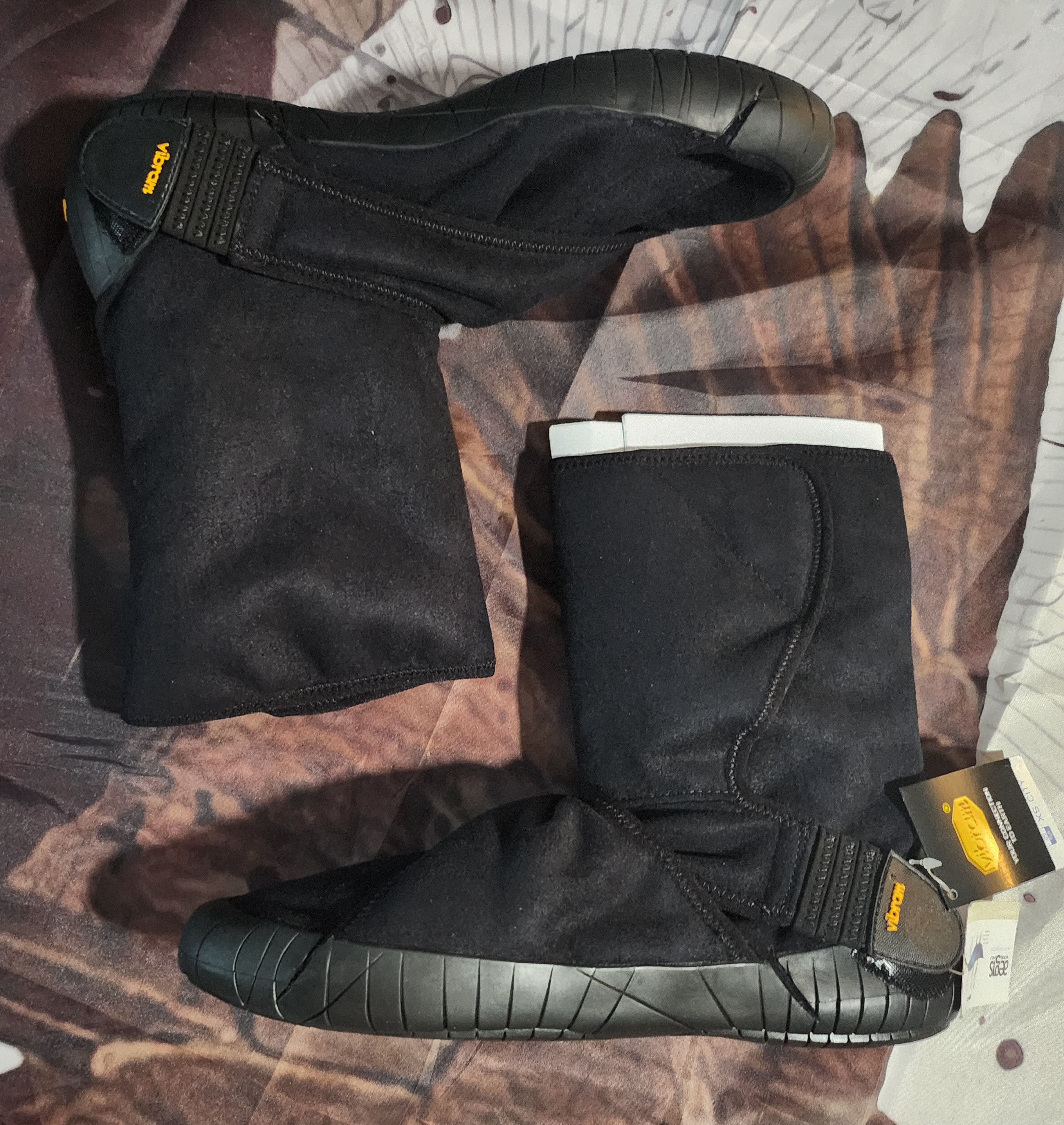Vibram Furoshiki Shearling Wrap Boots Size US 9 / EU 42 - 2 Thumbnail
