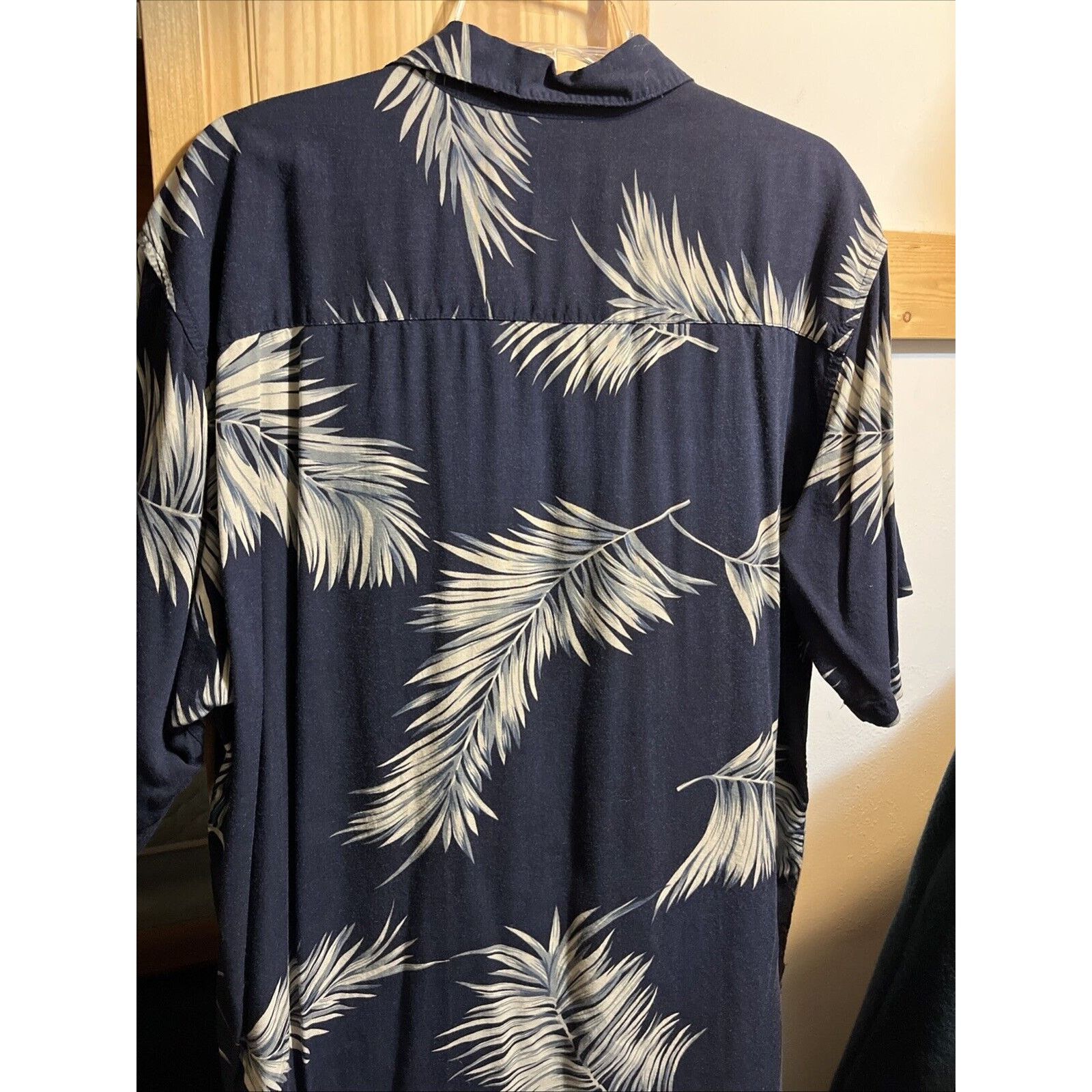 Consensus Sportswear VTG Consensus Sportswear Men’s Rayon Shirt L Blue Floral SS Size US L / EU 52-54 / 3 - 9 Thumbnail