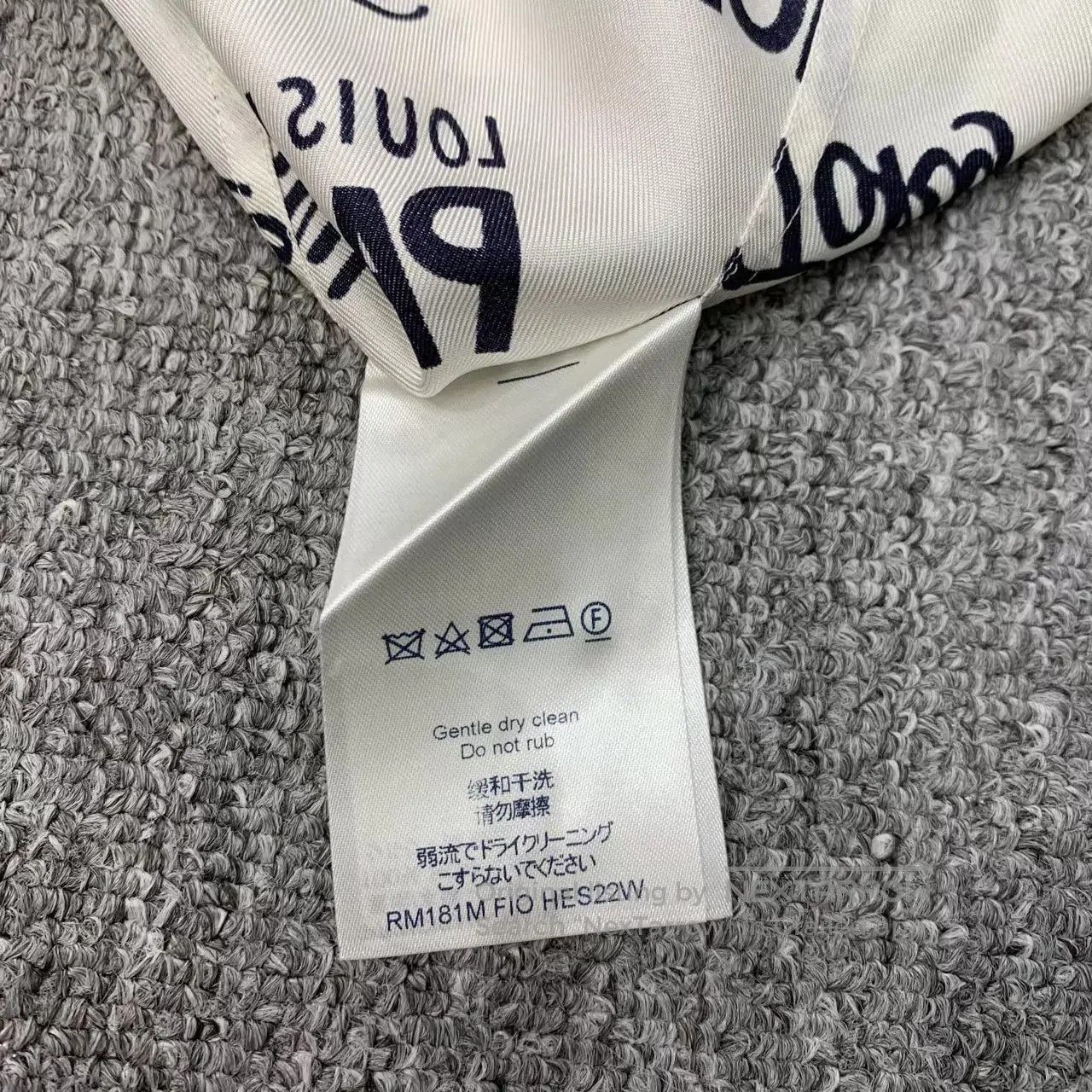 Louis Vuitton White Short Sleeve Printed Shirt. Size US S / EU 44-46 / 1 - 5 Thumbnail
