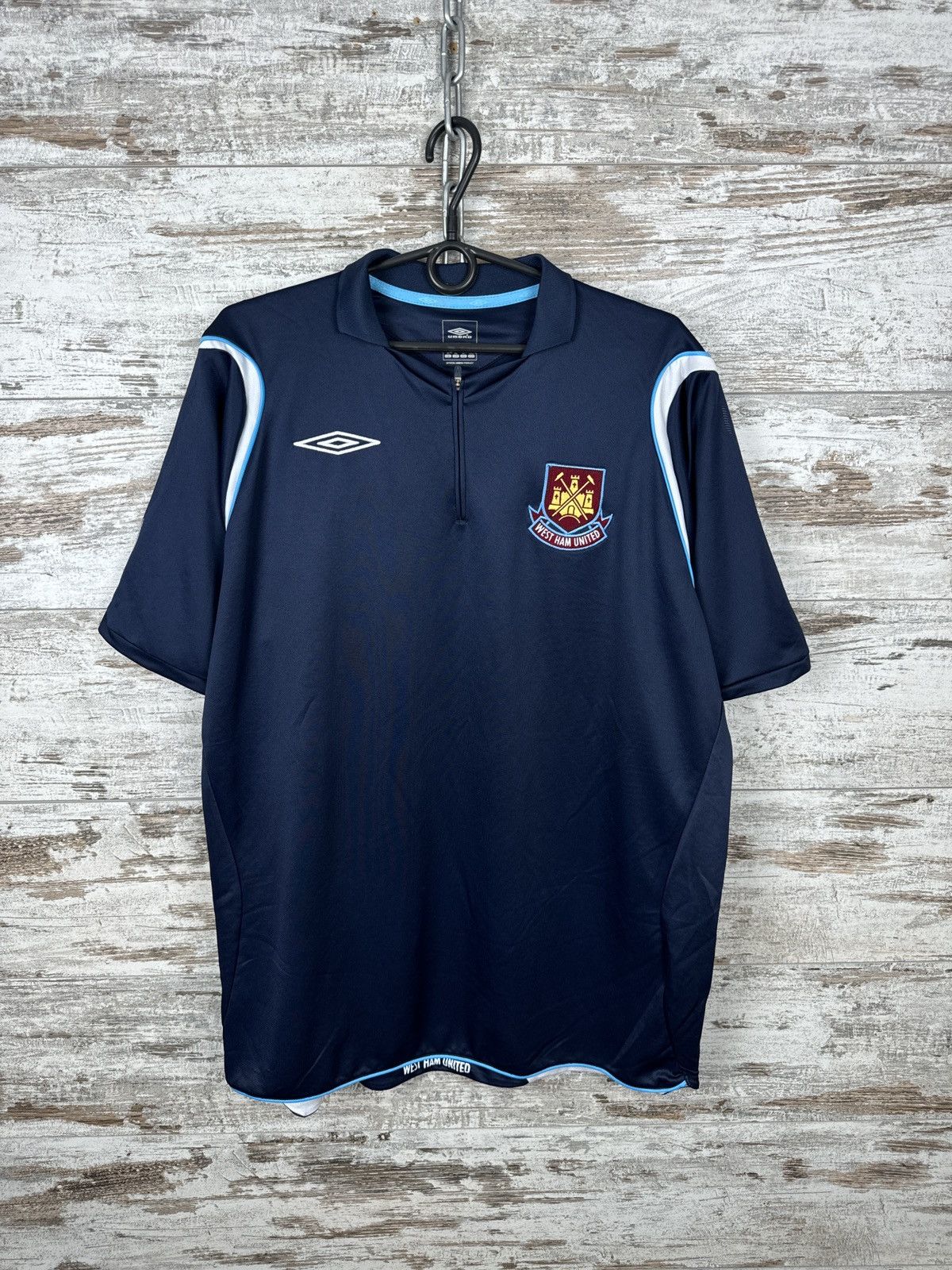 Umbro Mens Vintage Umbro West Ham United T-shirt soccer jersey tee Size US XL / EU 56 / 4 - 1 Thumbnail