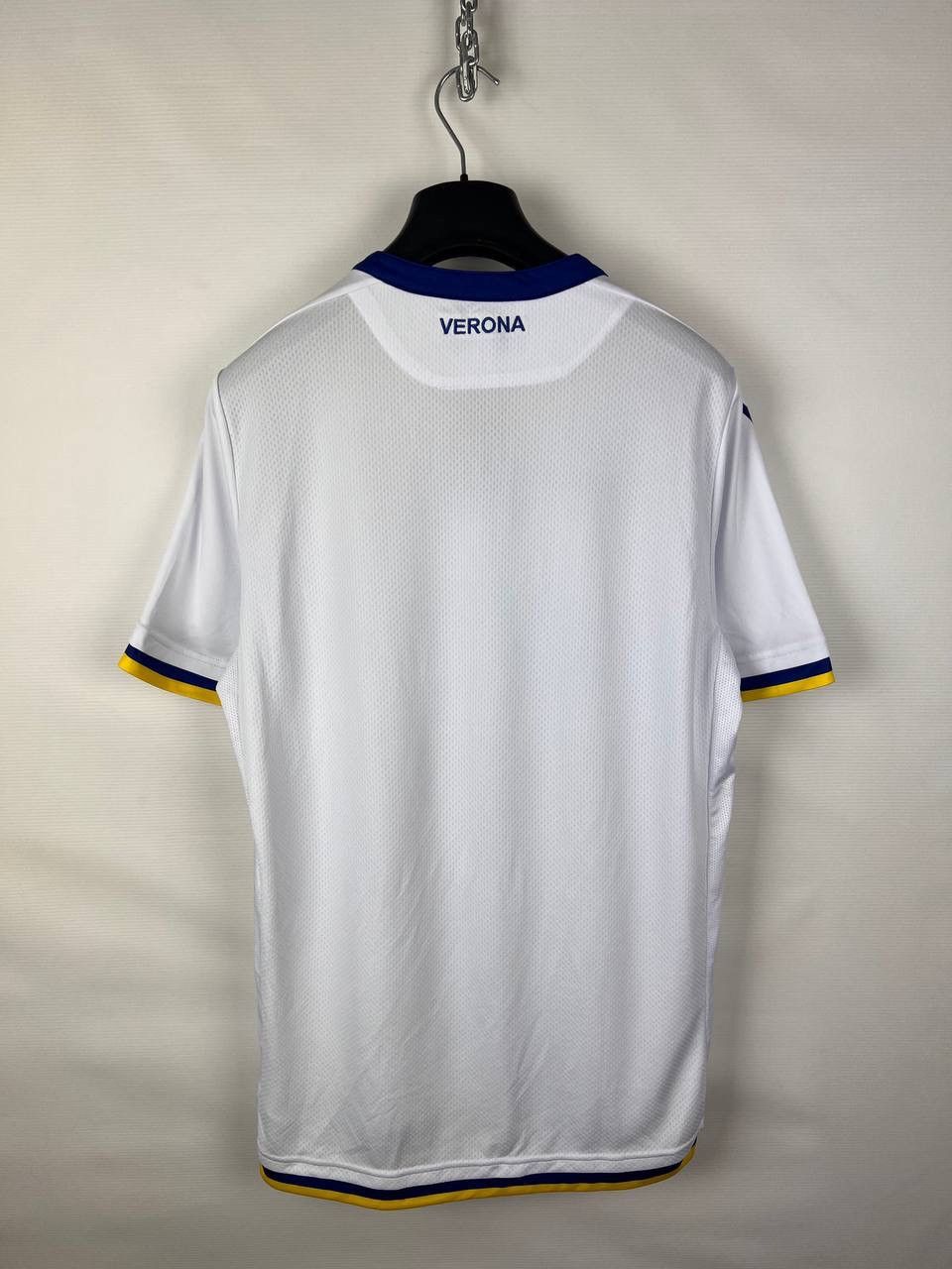 Other Hellas Verona Macron 2018/19 away jersey size XL Size US XL / EU 56 / 4 - 2 Thumbnail