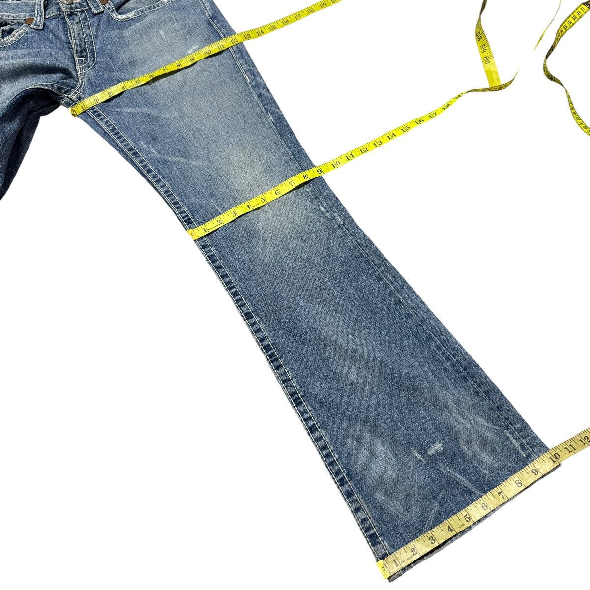 True Religion Vintage True Religion Denim Flare Jeans Distressed Size US 33 - 19 Thumbnail