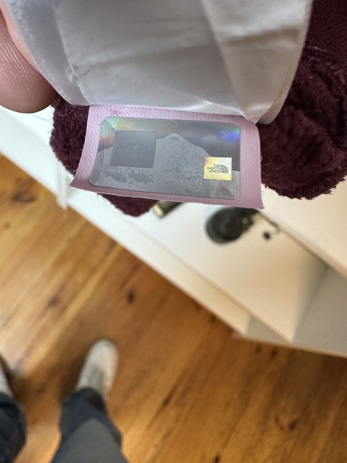 The North Face The North Face never stop exploring burgundy hoodie Size US L / EU 52-54 / 3 - 8 Thumbnail