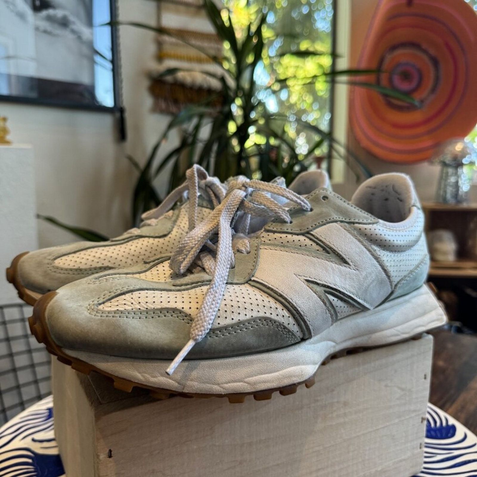 New Balance New Balance 327 “Sea Salt / Mint Green”, Men’s 10.5 Size US 10.5 / EU 43-44 - 4 Thumbnail