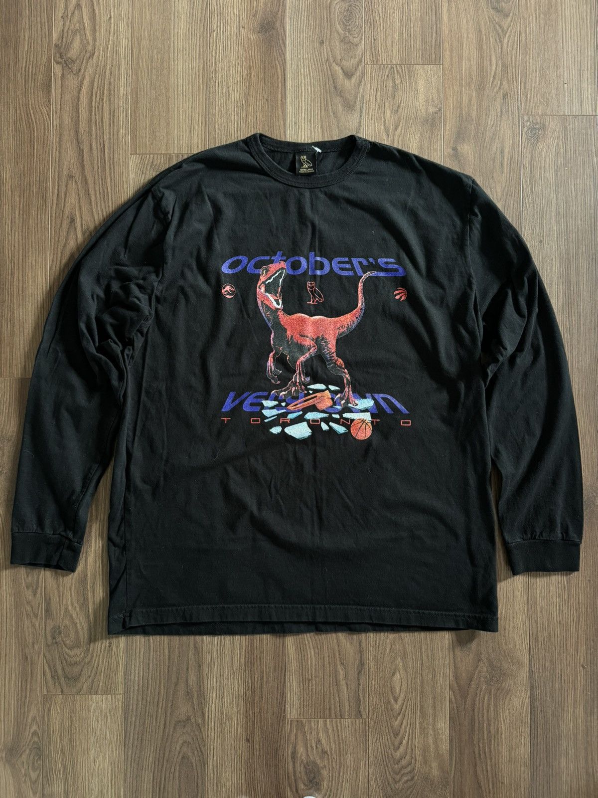 October's Very Own OVO Jurassic Park Longsleeve T-shirt Size US XL / EU 56 / 4 - 1 Thumbnail