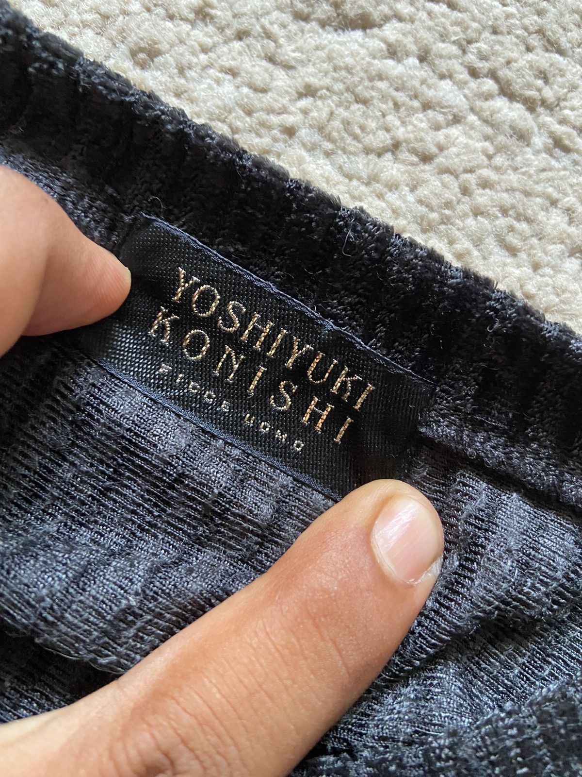Yoshiyuki Konishi Vintage Yoshiyuki Konishi Ficce Uomo Velvet Long Sleeve Size US L / EU 52-54 / 3 - 6 Thumbnail