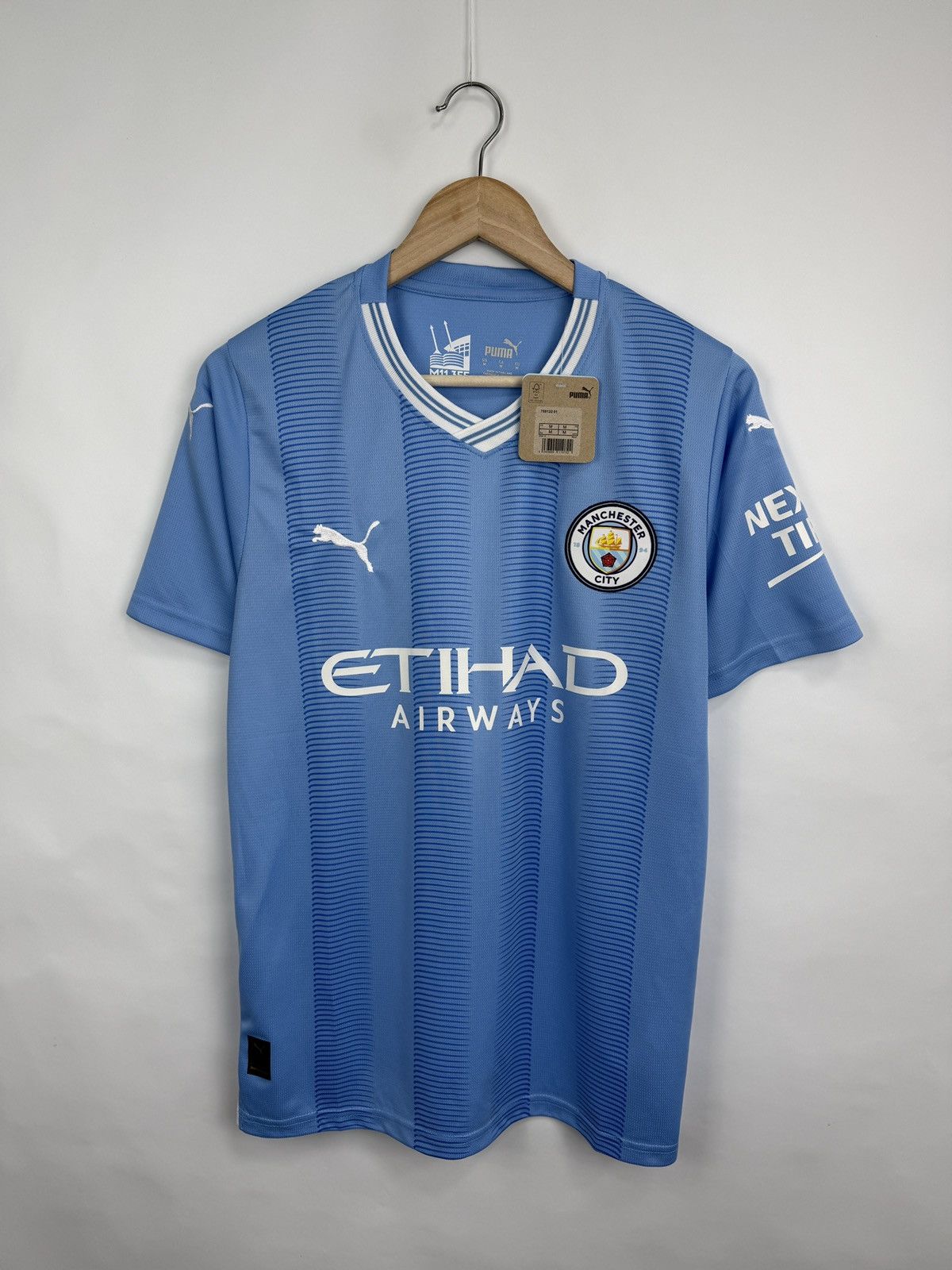 Puma 🏴󠁧󠁢󠁥󠁮󠁧󠁿 23/24 Manchester City Puma Soccer Jersey Rare Y2K Holland Size US M / EU 48-50 / 2 - 3 Thumbnail