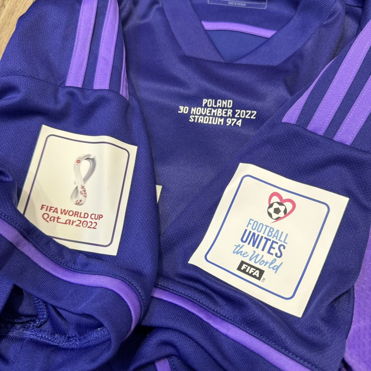 Adidas Argentina WC2022 away shirt #10 Messi Size US L / EU 52-54 / 3 - 5 Thumbnail