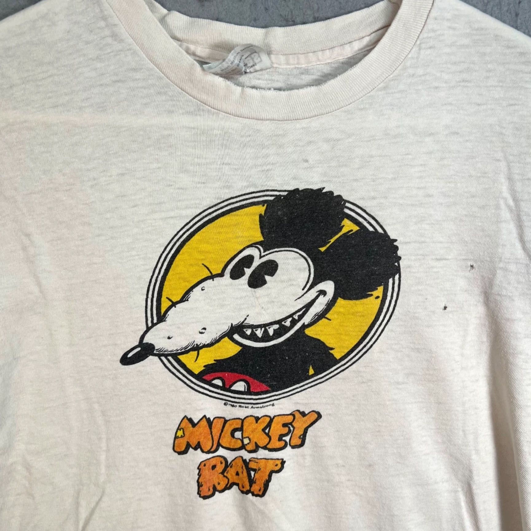 Hanes VINTAGE Hanes Mickey Mouse T-Shirt Mens XL White Cotton Crew Neck Short Sleeve 80s All Seasons USA Size US XL / EU 56 / 4 - 6 Thumbnail