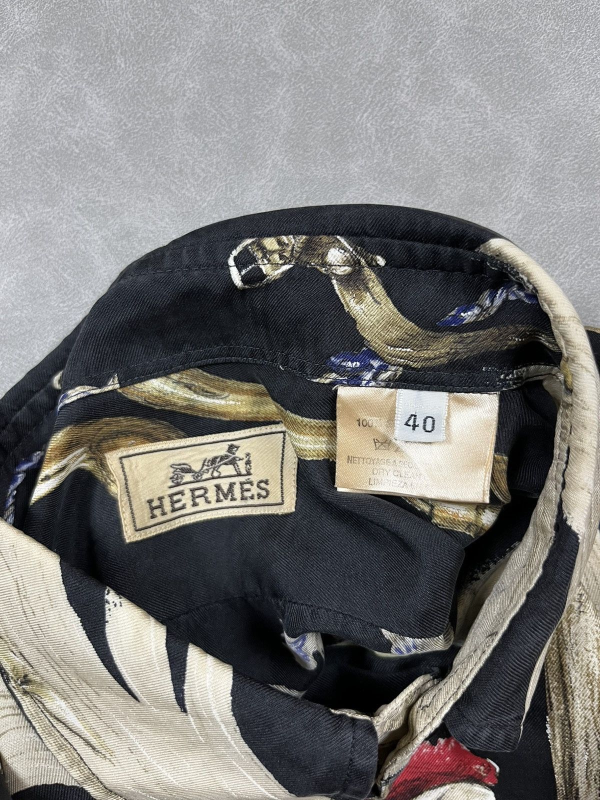 Hermes 90s Hermes silk button up Size US L / EU 52-54 / 3 - 14 Thumbnail