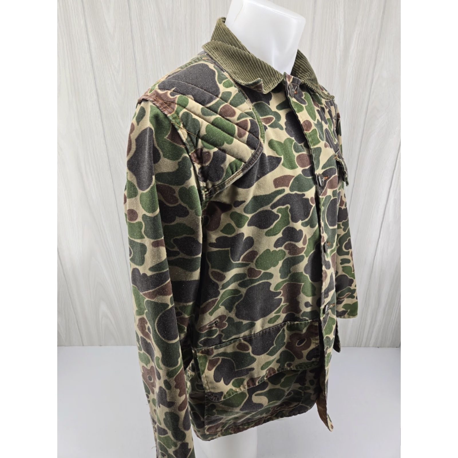 JCPenney VTG JCPenney Hunting Jacket Duck Camouflage Mens L/XL Button Up Shirt Size US L / EU 52-54 / 3 - 7 Thumbnail