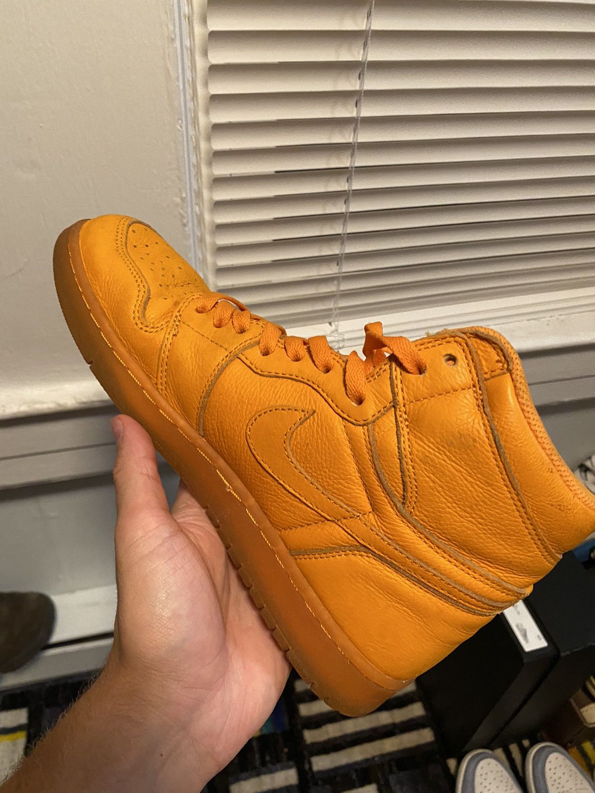 Jordan Brand Gatorade orange 1s Size US 9 / EU 42 - 7 Thumbnail
