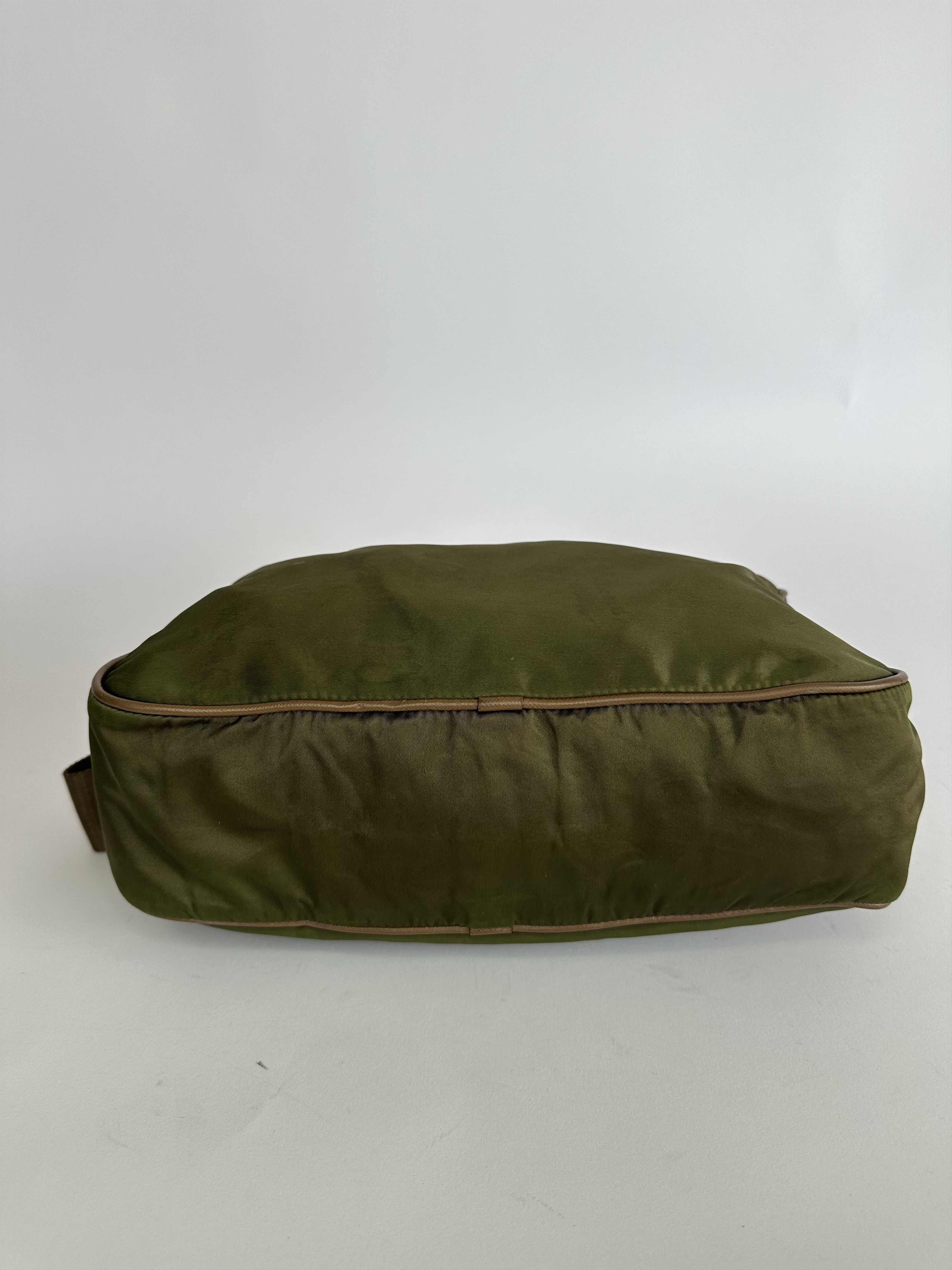 Prada PRADA Tessuto Nylon Flat Messenger Bag Green Size ONE SIZE - 4 Thumbnail