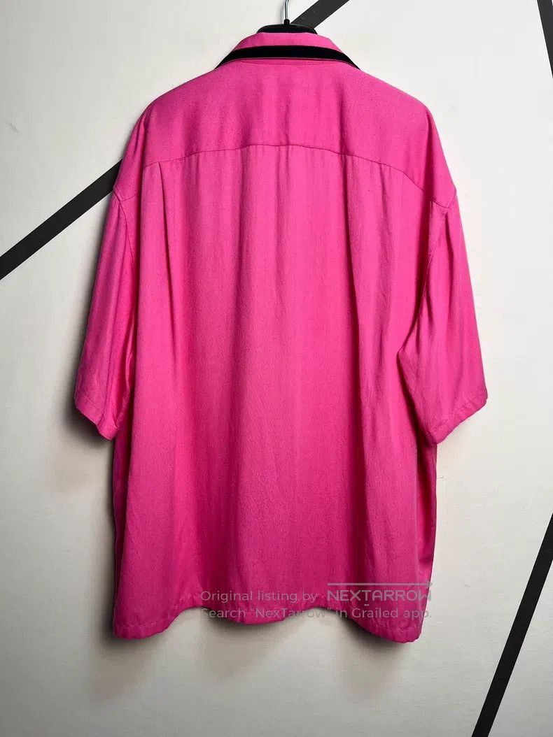 Celine CELINE size 39 Fuchsia Logo Black Edge Two Pocket Shirt Sho Size US S / EU 44-46 / 1 - 2 Thumbnail