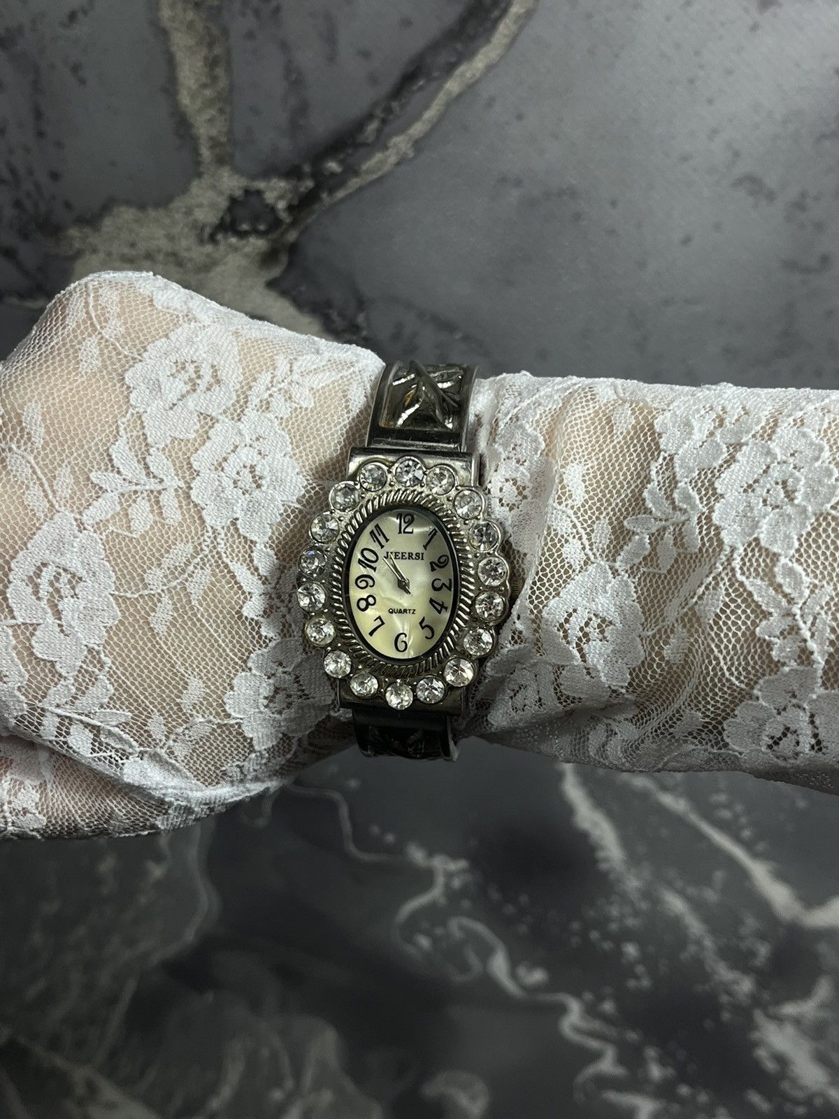 Jewelry Jiersi Rhinestone Cuff Watch, Vintage Style, Japanese Brand Size ONE SIZE - 5 Thumbnail