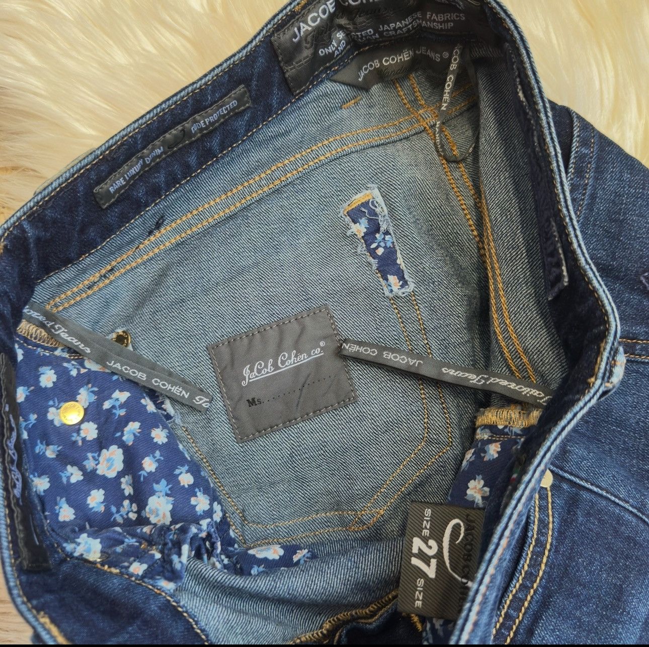 Jacob Cohen Jacob Cohen jeans vintage luxury Size 26" / US 2 / IT 38 - 12 Thumbnail
