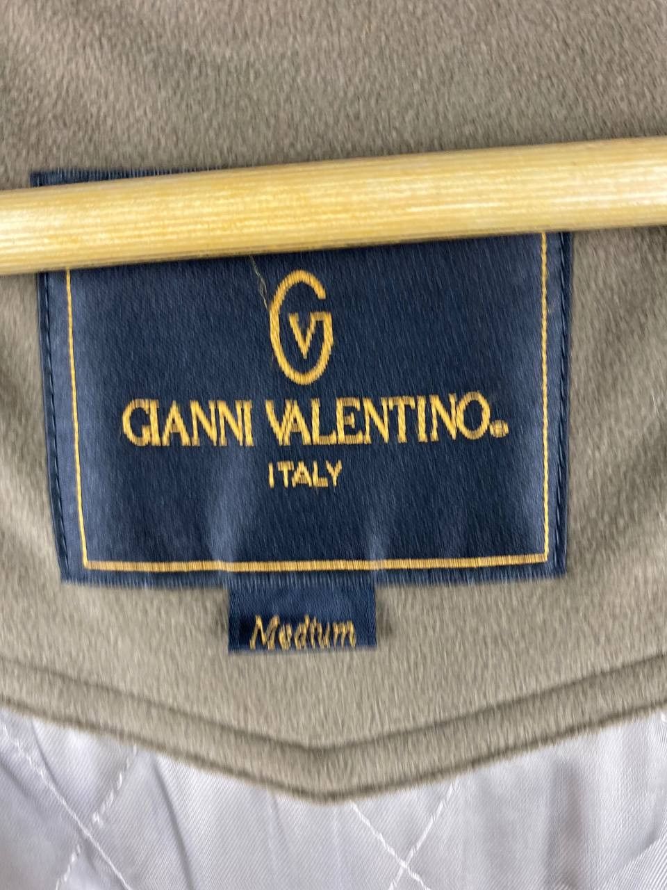Gianni Valentino gianni valentino light jacket quilted lining nice design Size US M / EU 48-50 / 2 - 7 Thumbnail