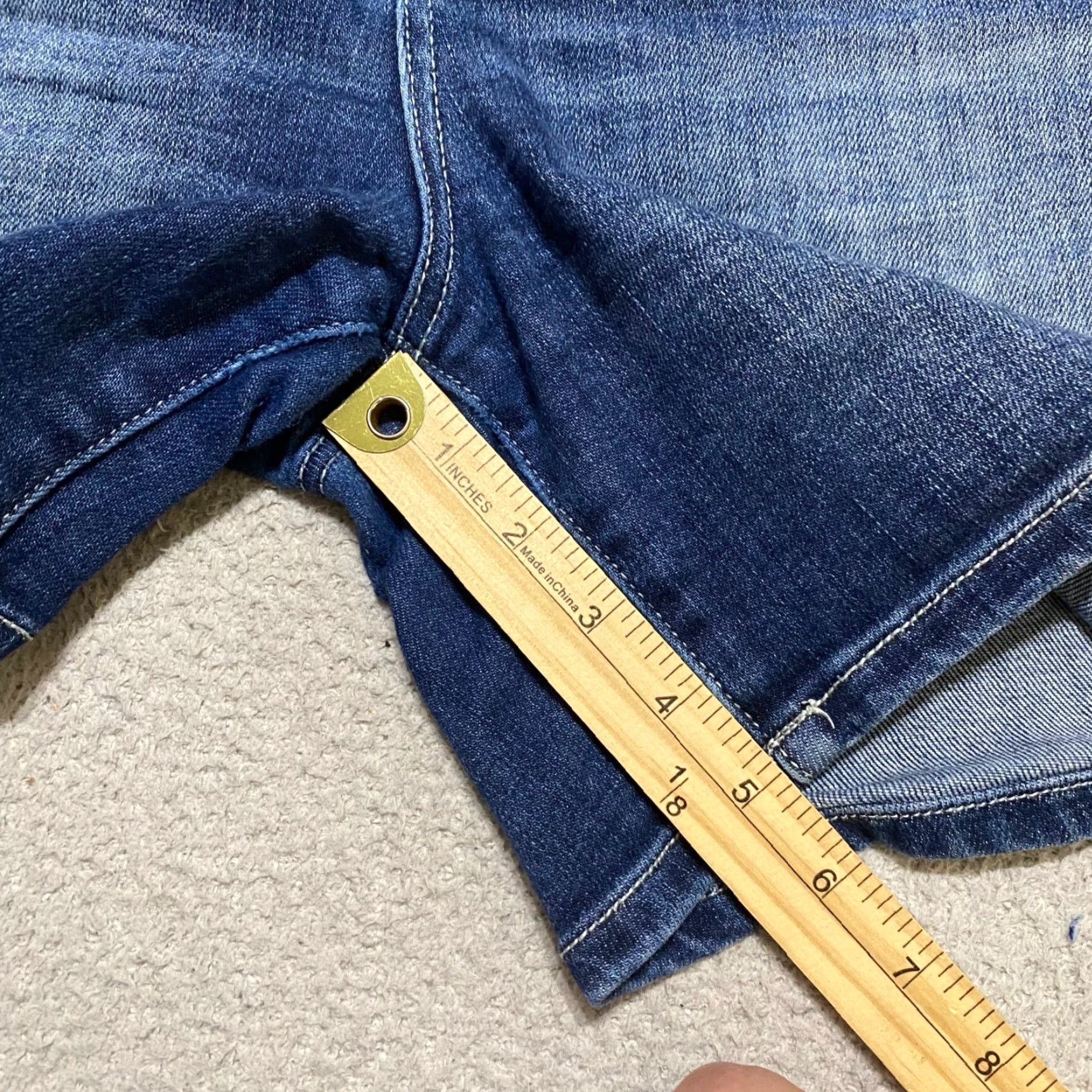 Vintage Buckle Blue Denim Buckle Womens 26 Jeans Shorts High Rise Cut-Off 5 Inseam 5" Vintage No Size 26" / US 2 / IT 38 - 6 Thumbnail