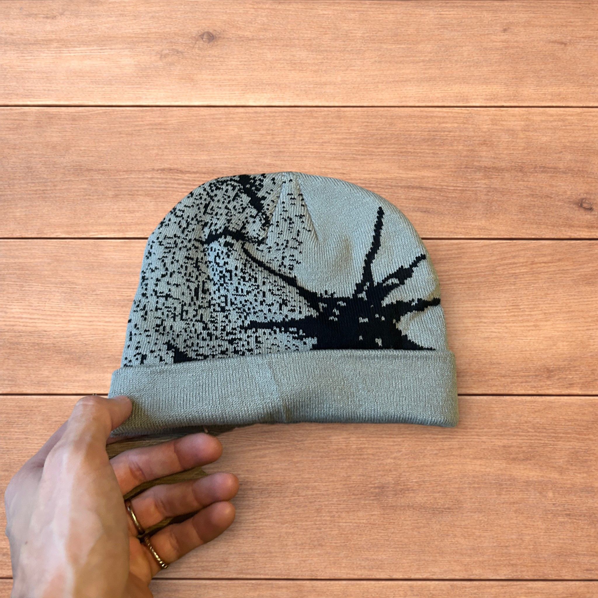 Japanese Brand Japanese vintage style beanie with graphic design in grey. Size ONE SIZE - 5 Thumbnail