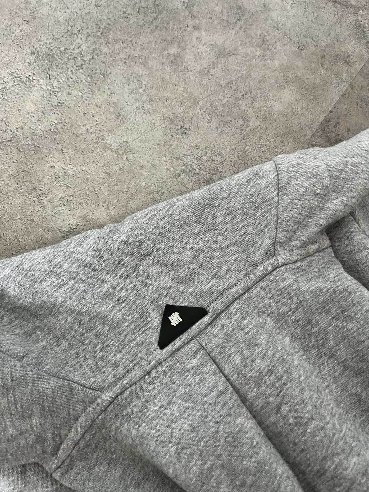 Undefeated × Vintage Undefeated x UACTP Grey Hoodie Size S Size US S / EU 44-46 / 1 - 7 Thumbnail