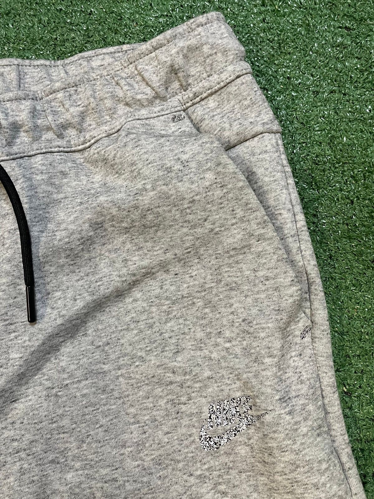 Nike Nike Sportswear Tech Fleece grey Revival Joggers Size US 30 / EU 46 - 3 Thumbnail