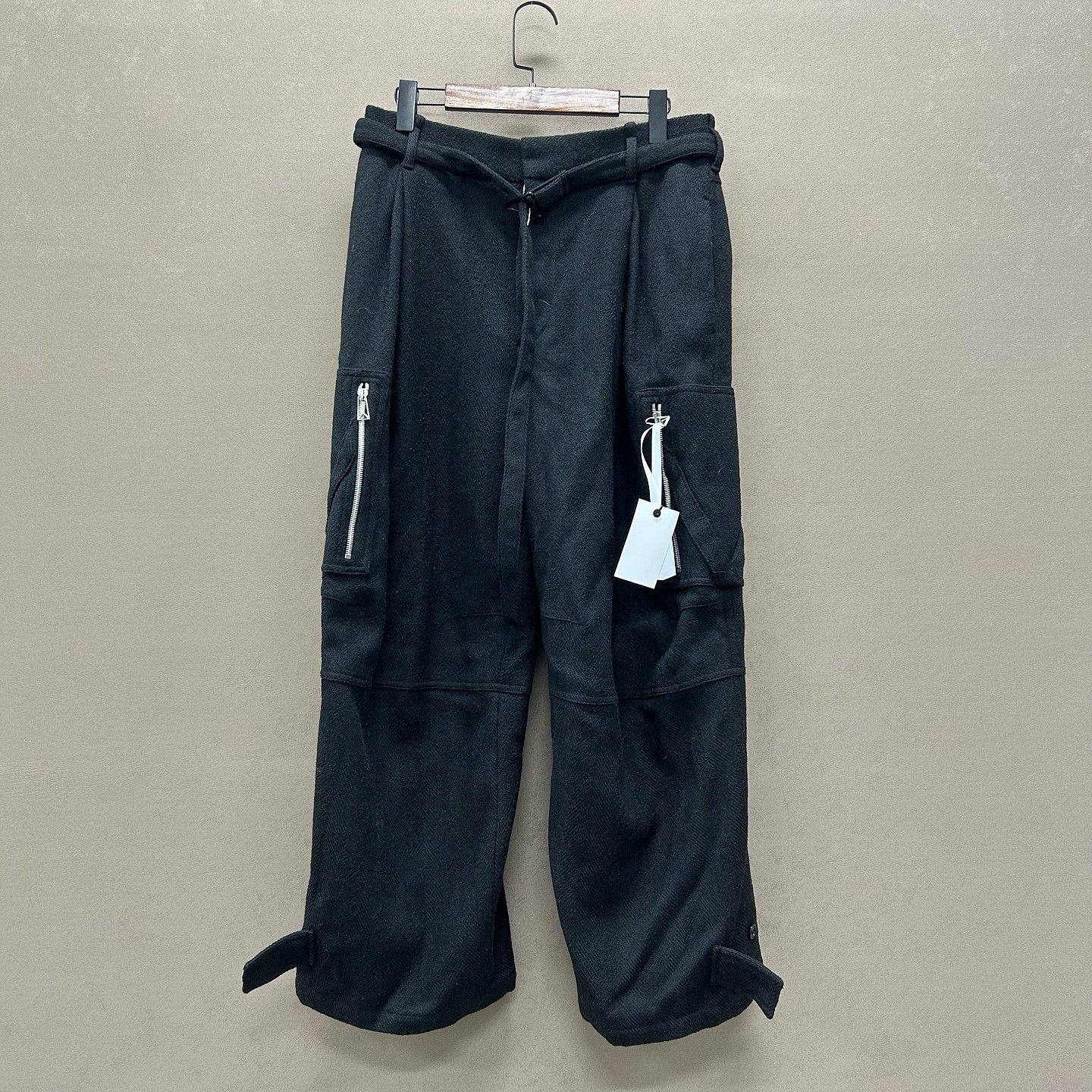 Bottega Veneta Bottega Veneta Salon 02 Wool Cargo Pants Size 32 Size US 32 / EU 48 - 1 Thumbnail