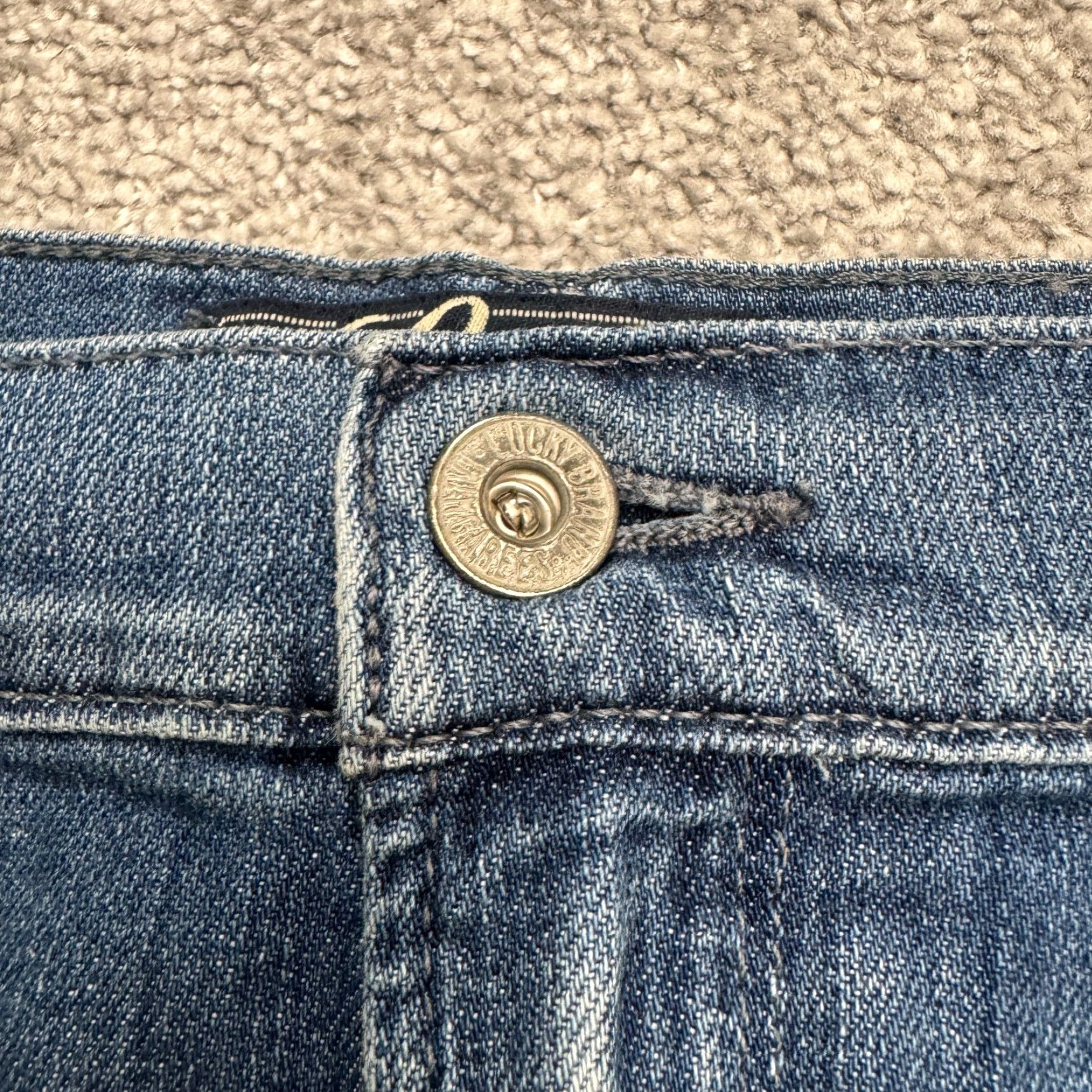 Lucky Brand Lucky Brand Jeans Womens 14 32 Blue Mid Rise Straight Denim 5-Pocket Regular Inseam 29 Inseam City Outdoor Vintage No Size 36" / US 14 / IT 50 - 3 Thumbnail