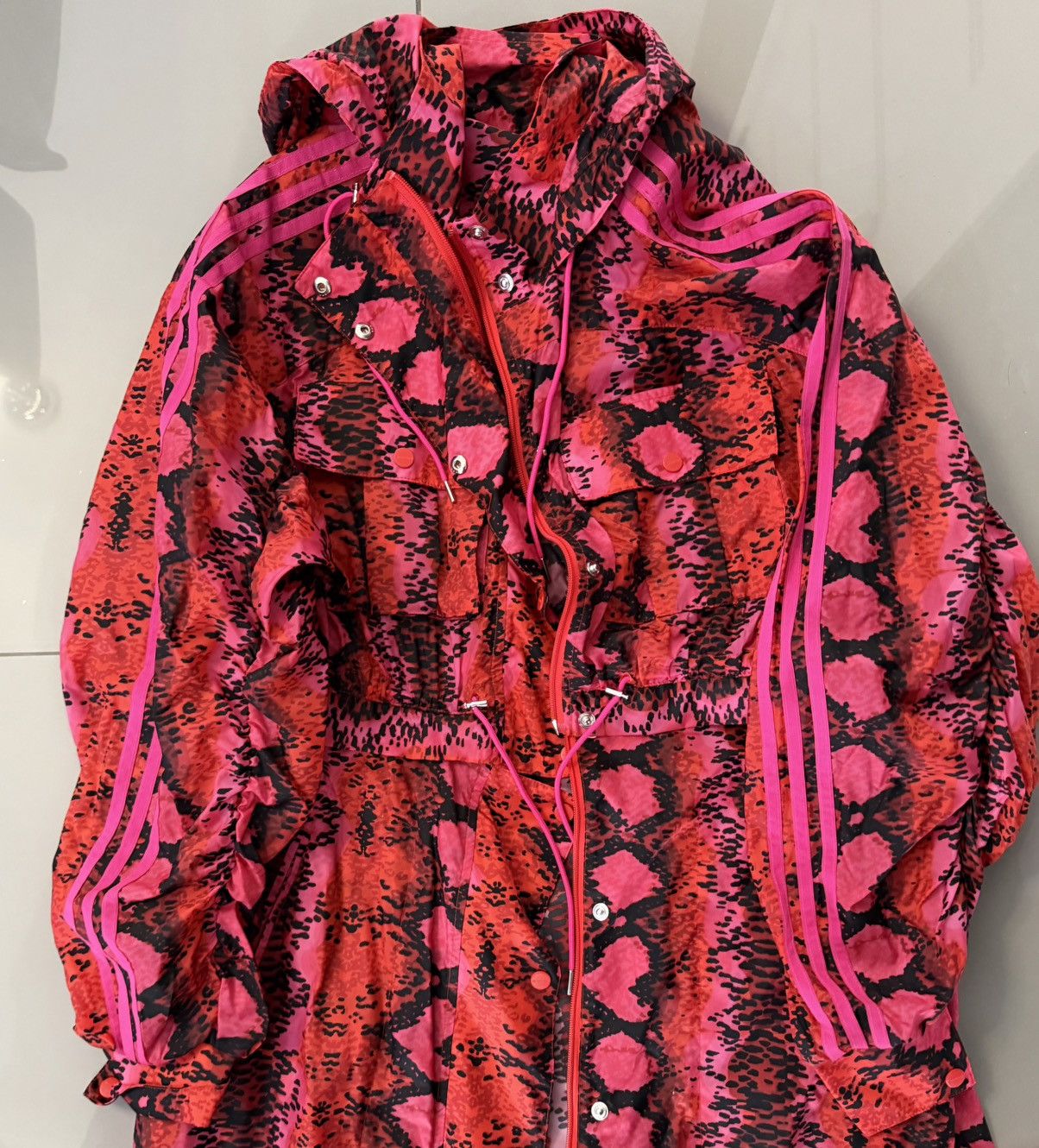 Ivy Park Adidas Ivy Park red snake print jacket Size XS / US 0-2 / IT 36-38 - 2 Thumbnail