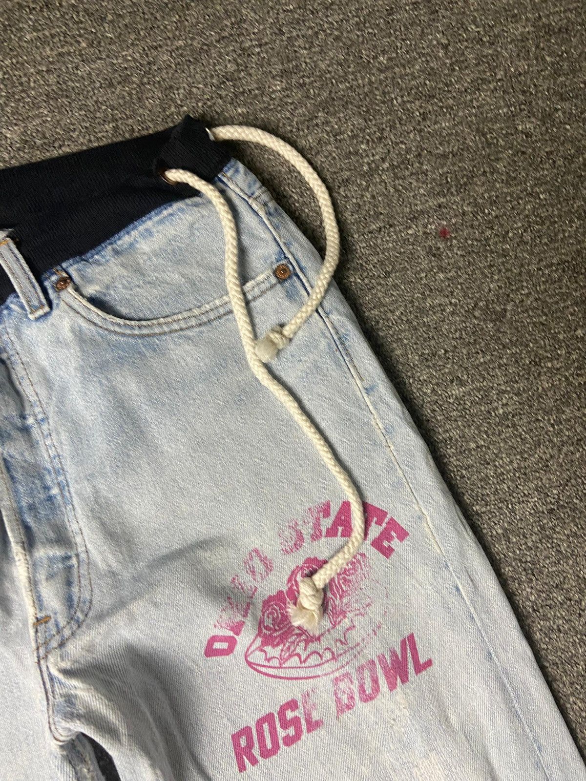 Levi's LEVIS Ohio State Distressed Jeans with Elastic Waist (165) Size US 32 / EU 48 - 8 Thumbnail