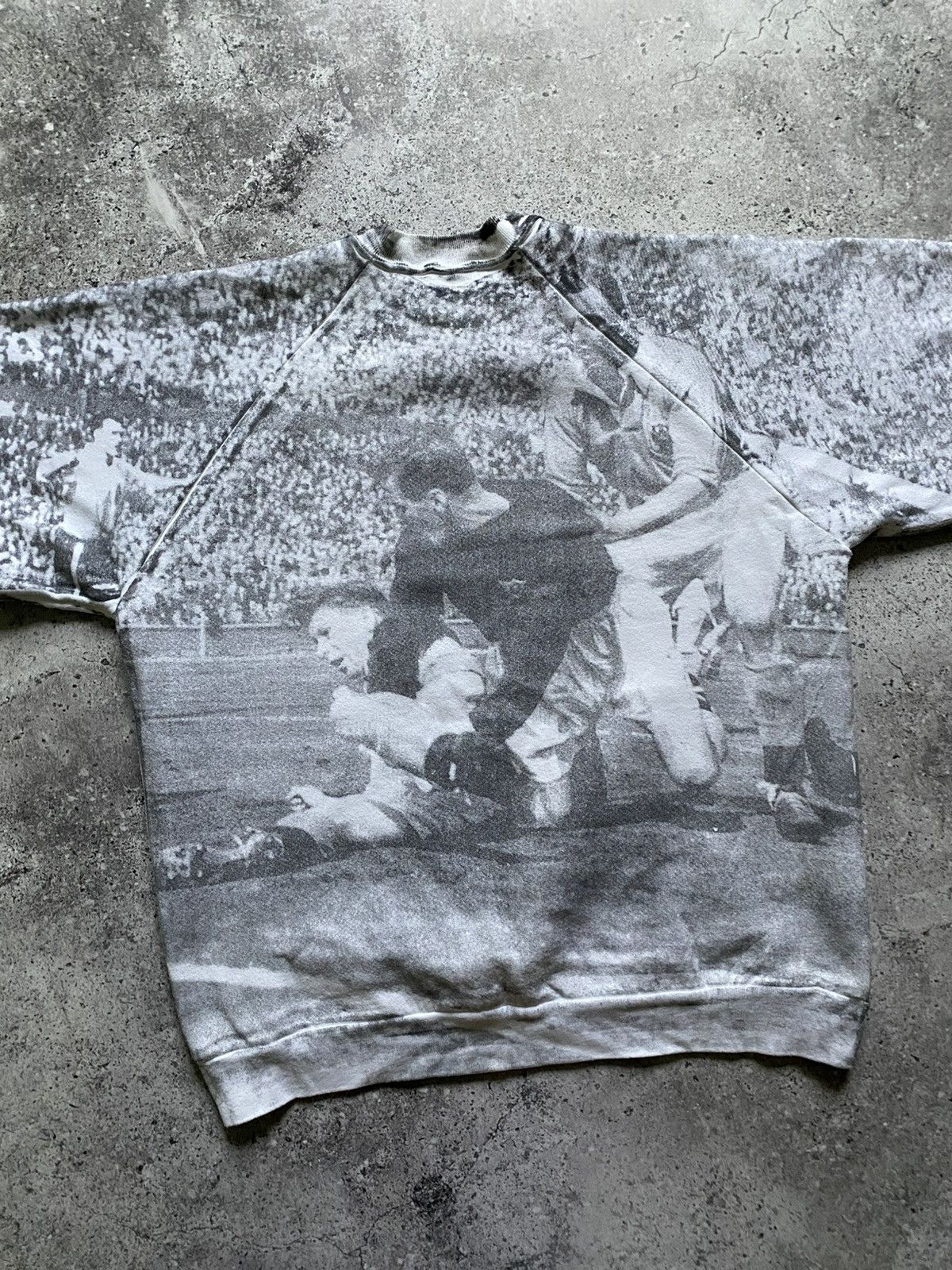 Vintage Vintage England Football Sweatshirt, Tottenham Style Retro Size US L / EU 52-54 / 3 - 8 Thumbnail