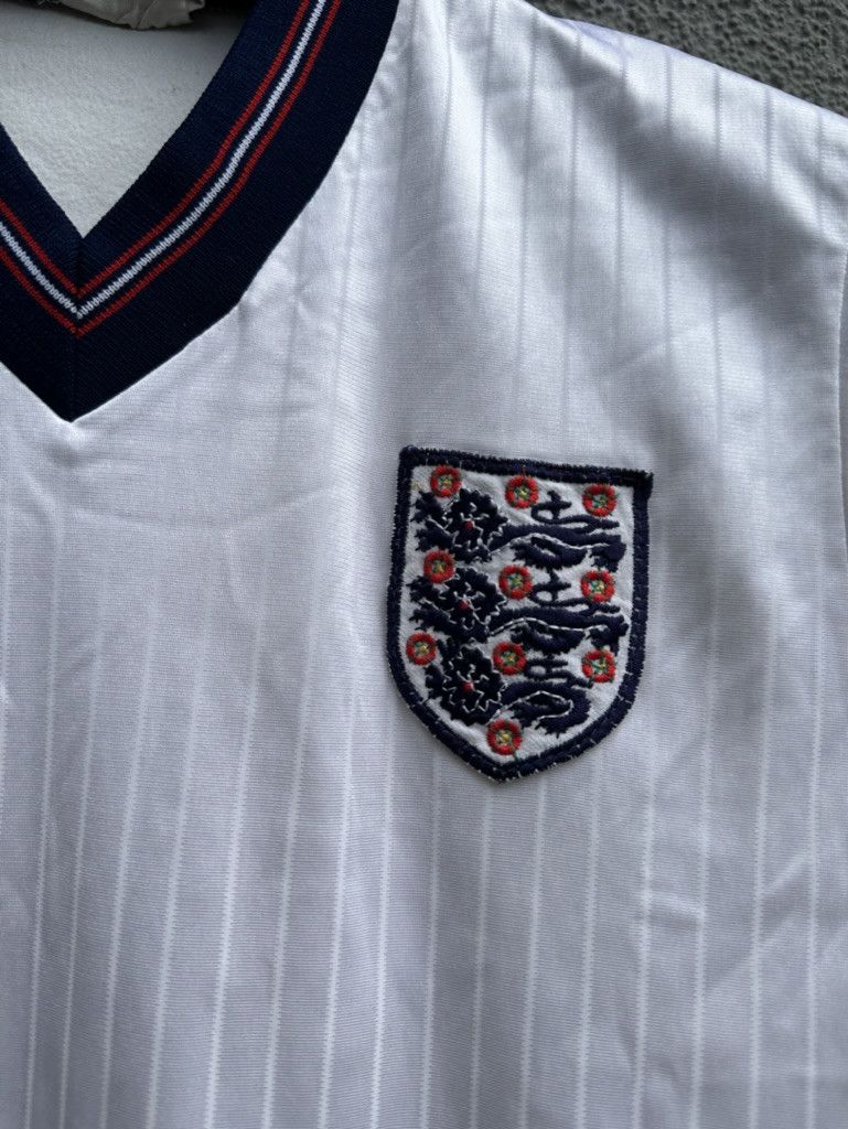 Umbro × Vintage Vintage England 1984-1987 Home Umbro Soccer Football Jersey Size US S / EU 44-46 / 1 - 3 Thumbnail