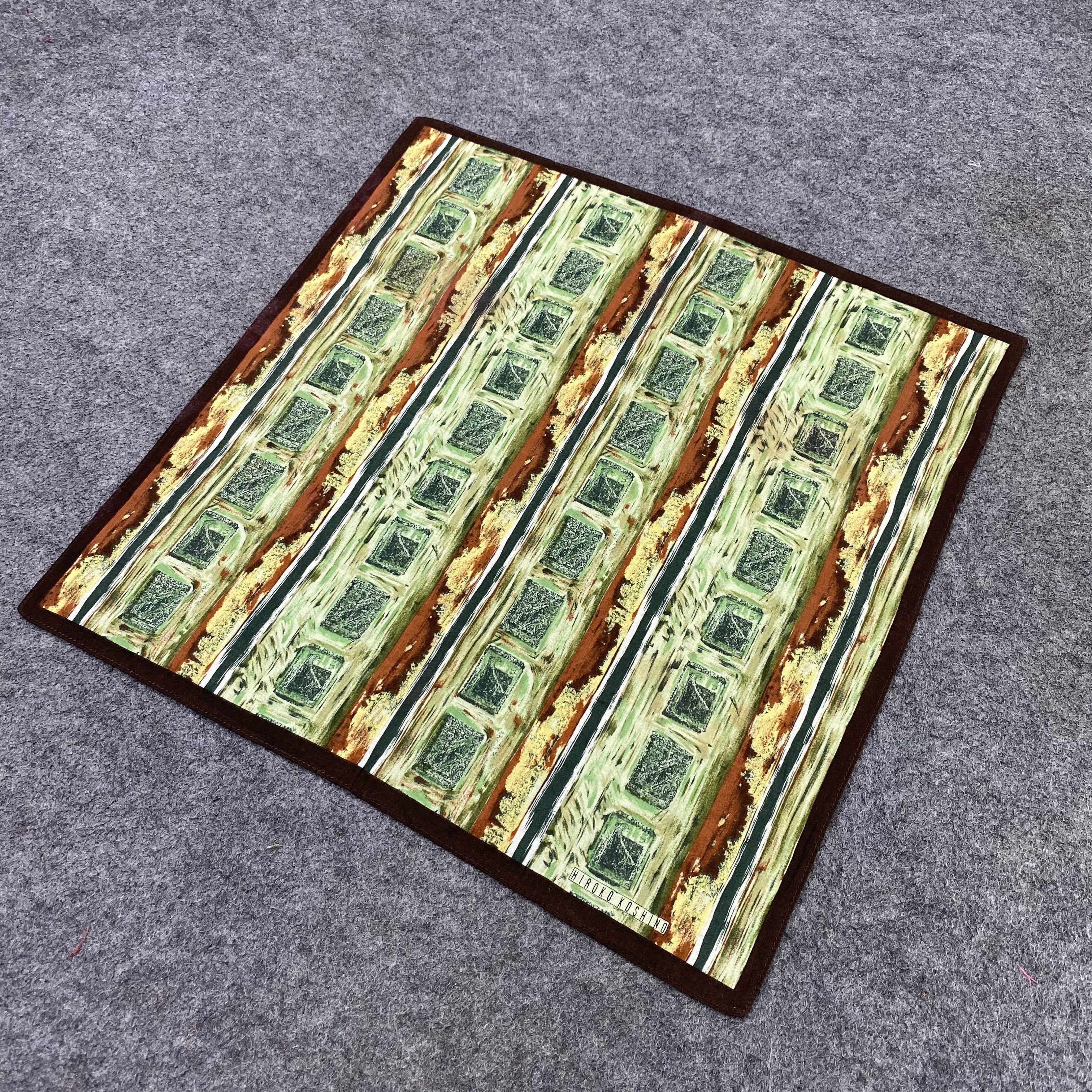 Japanese Brand Hiroko Koshino Handkerchief / Bandana / Neckerchief-B2355 Size ONE SIZE - 4 Thumbnail