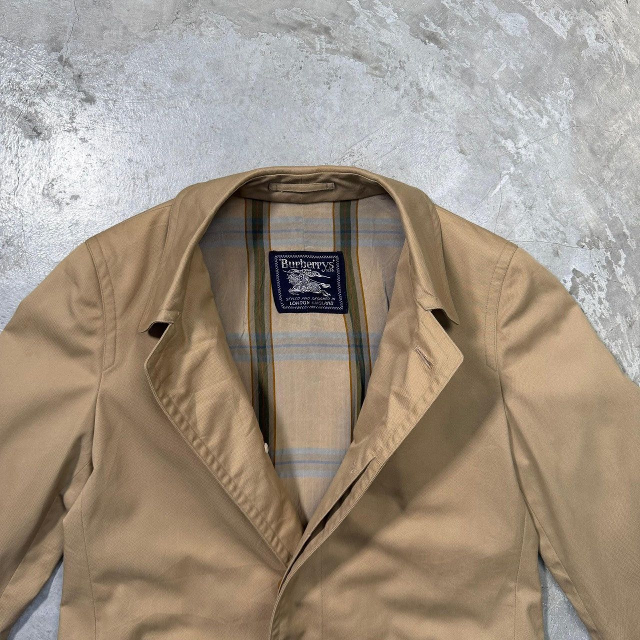 Burberry Vintage Burberry Trench Coat Size US S / EU 44-46 / 1 - 4 Thumbnail