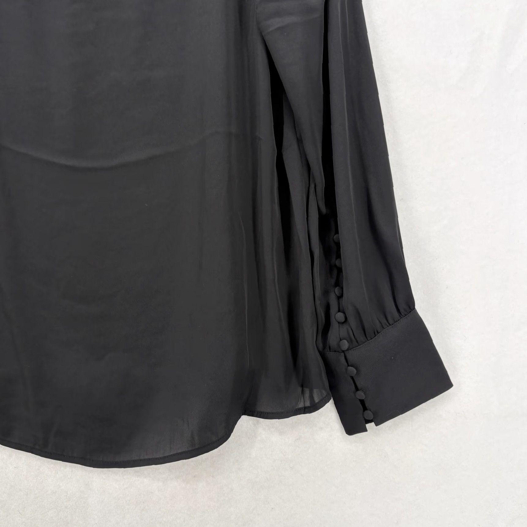 Express Express Blouse Womens Medium Black Scoop Neck Long Sleeve Button Cuff Dressy Size M / US 6-8 / IT 42-44 - 3 Thumbnail
