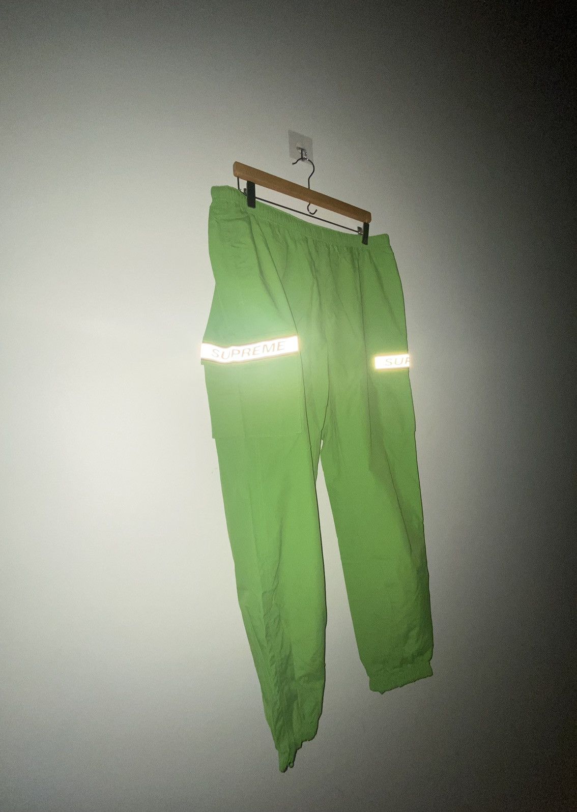 Supreme S/s 18’ Reflective Taping Cargo Pant Size US 34 / EU 50 - 3 Thumbnail