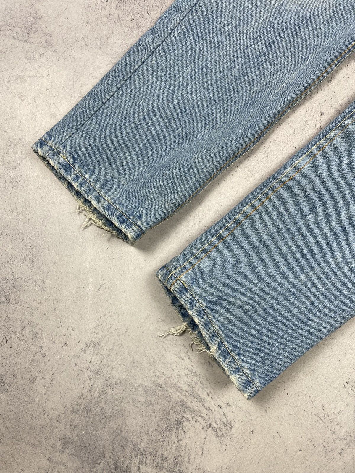 Designer × Levi's × Vintage Vintage 00s Levis 757 Wash Denim Jeans Y2K size 29 x 30 Size US 29 - 8 Thumbnail