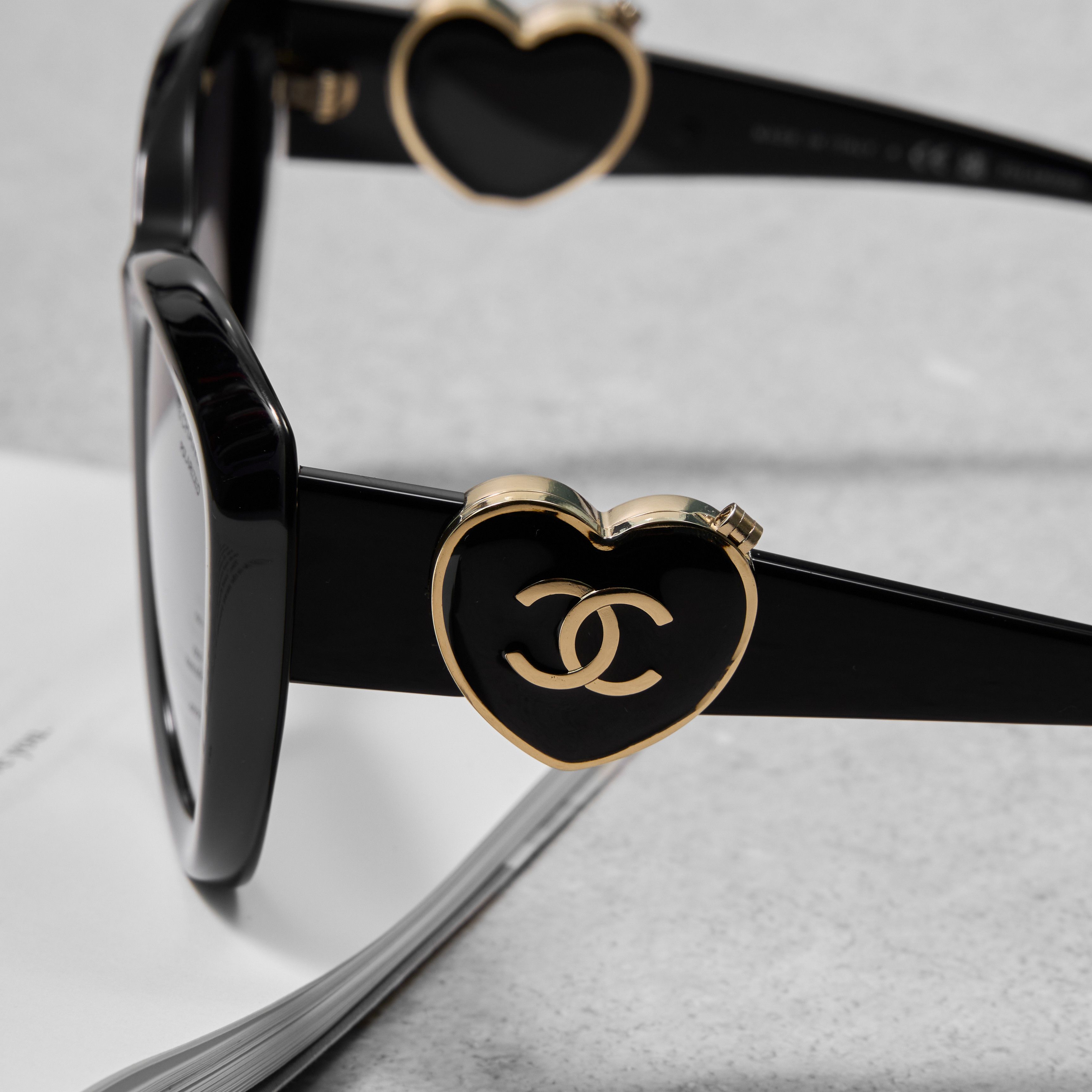 Chanel CHANEL 0CH5517 C622/8 Sunglasses Size ONE SIZE - 4 Thumbnail