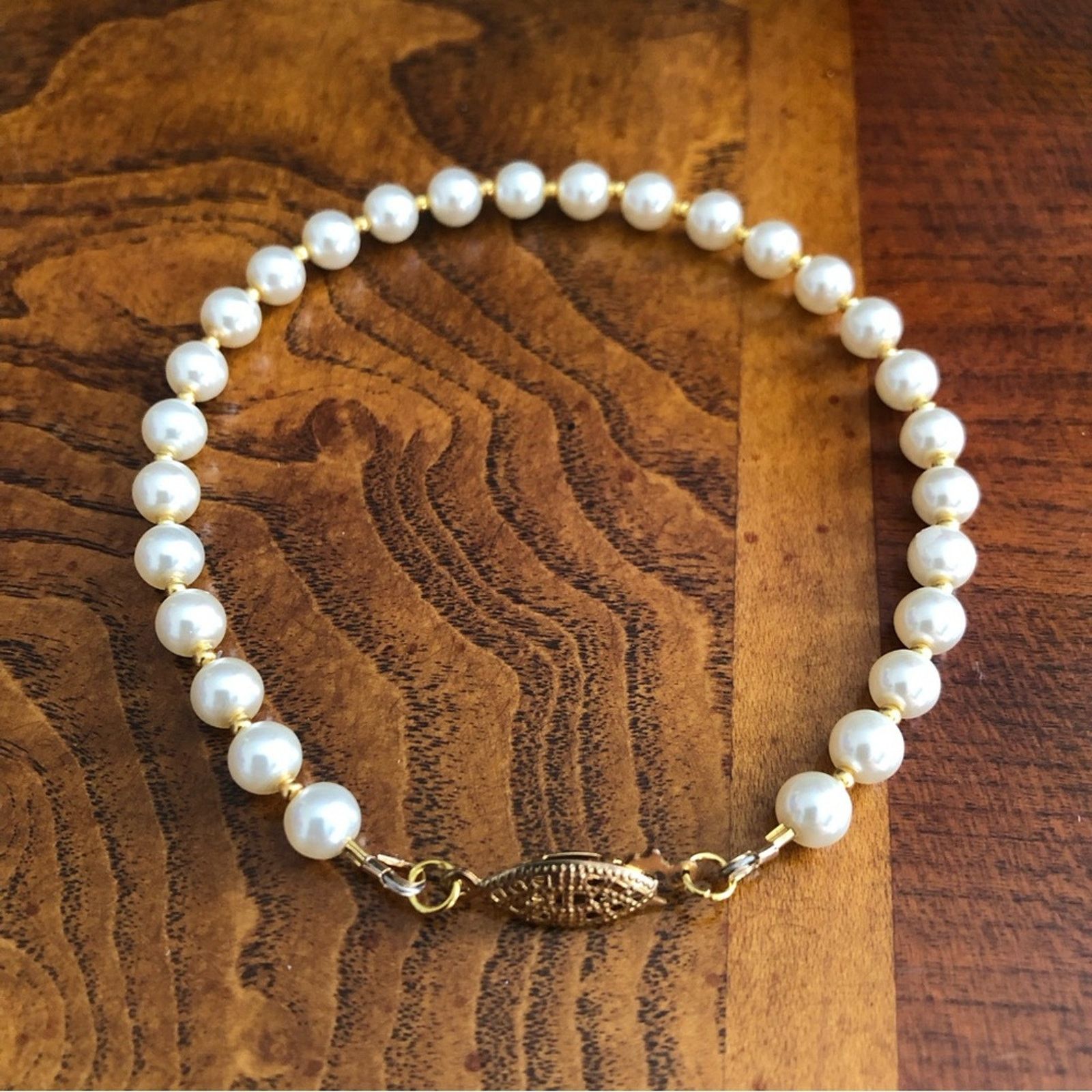 Vintage Vintage repaired glass cream pearl long length bracelet Size ONE SIZE - 1 Thumbnail