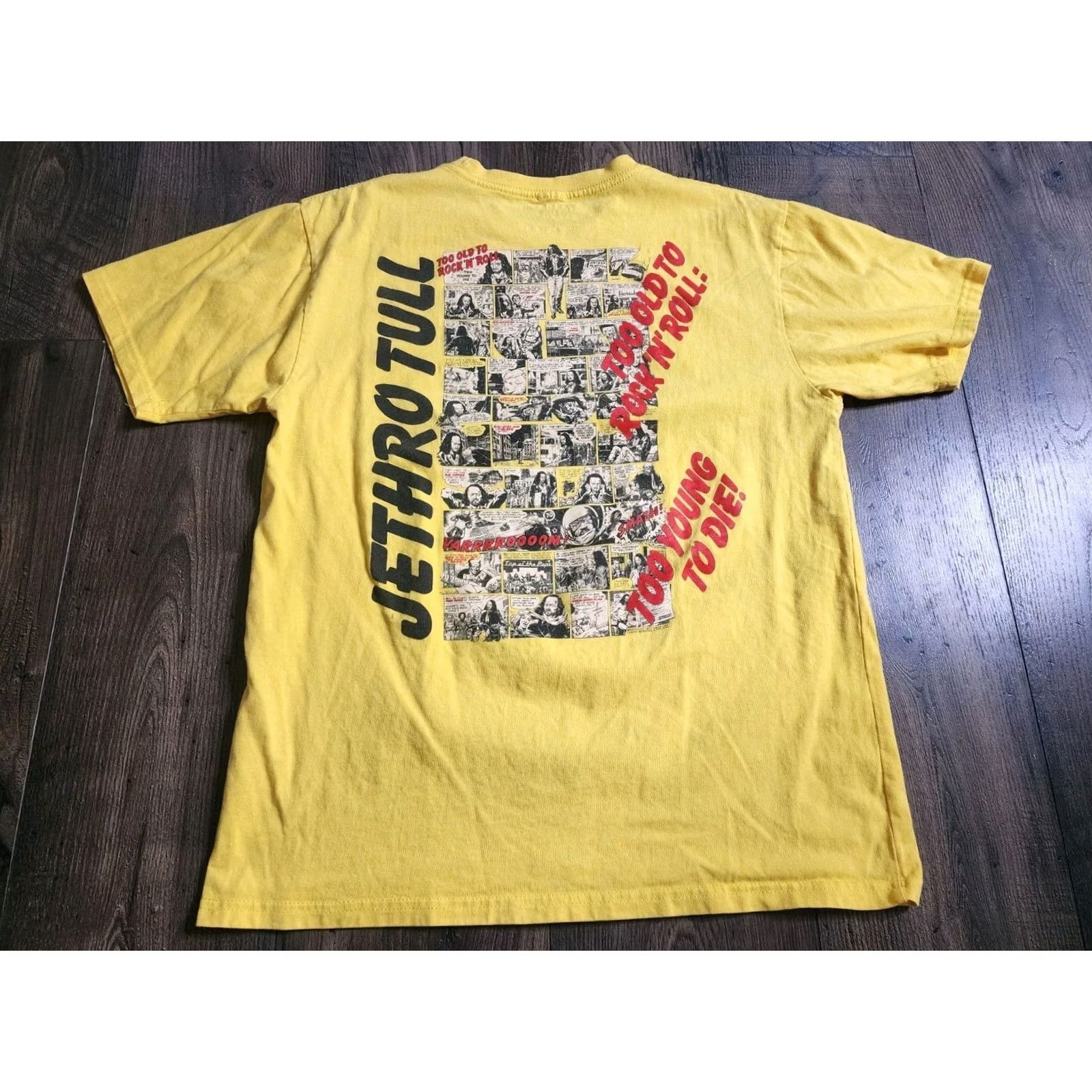 Doublet VINTAGE JETHRO TULL TOO OLD TO ROCK N ROLL Comic Book T Shirt Double Sided Mens L Yellow T-Shirt Size US L / EU 52-54 / 3 - 2 Thumbnail