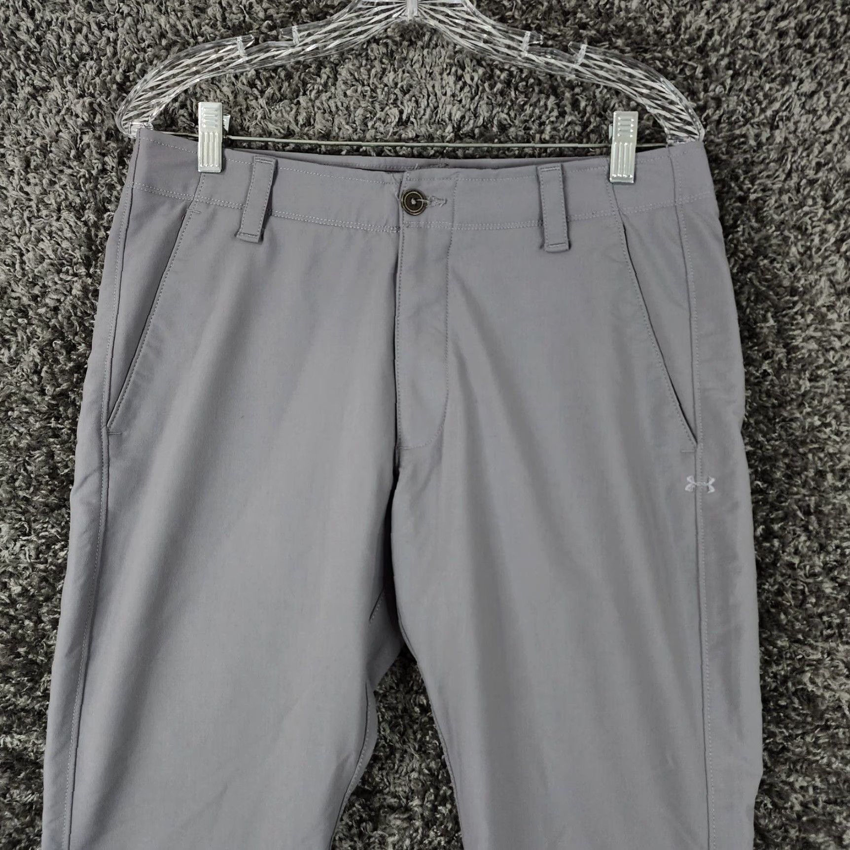 Under Armour Under Armour Mens Pants Shirt Gripper Straight Leg Chino Gray 32x32, Regular, Men, 32 Inseam Size US XS / EU 42 / 0 - 2 Thumbnail