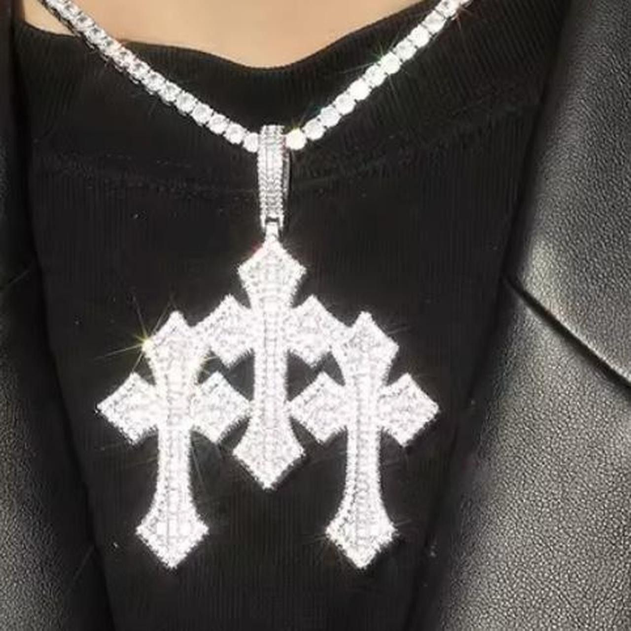 The Unbranded Brand Silver Triple Cross Necklace 20 Inch Size ONE SIZE - 2 Thumbnail