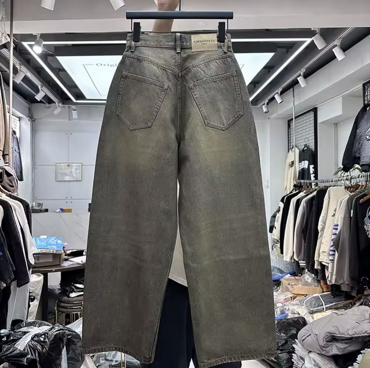 Japanese Brand yellow mud flare jeans Size US 31 - 2 Thumbnail